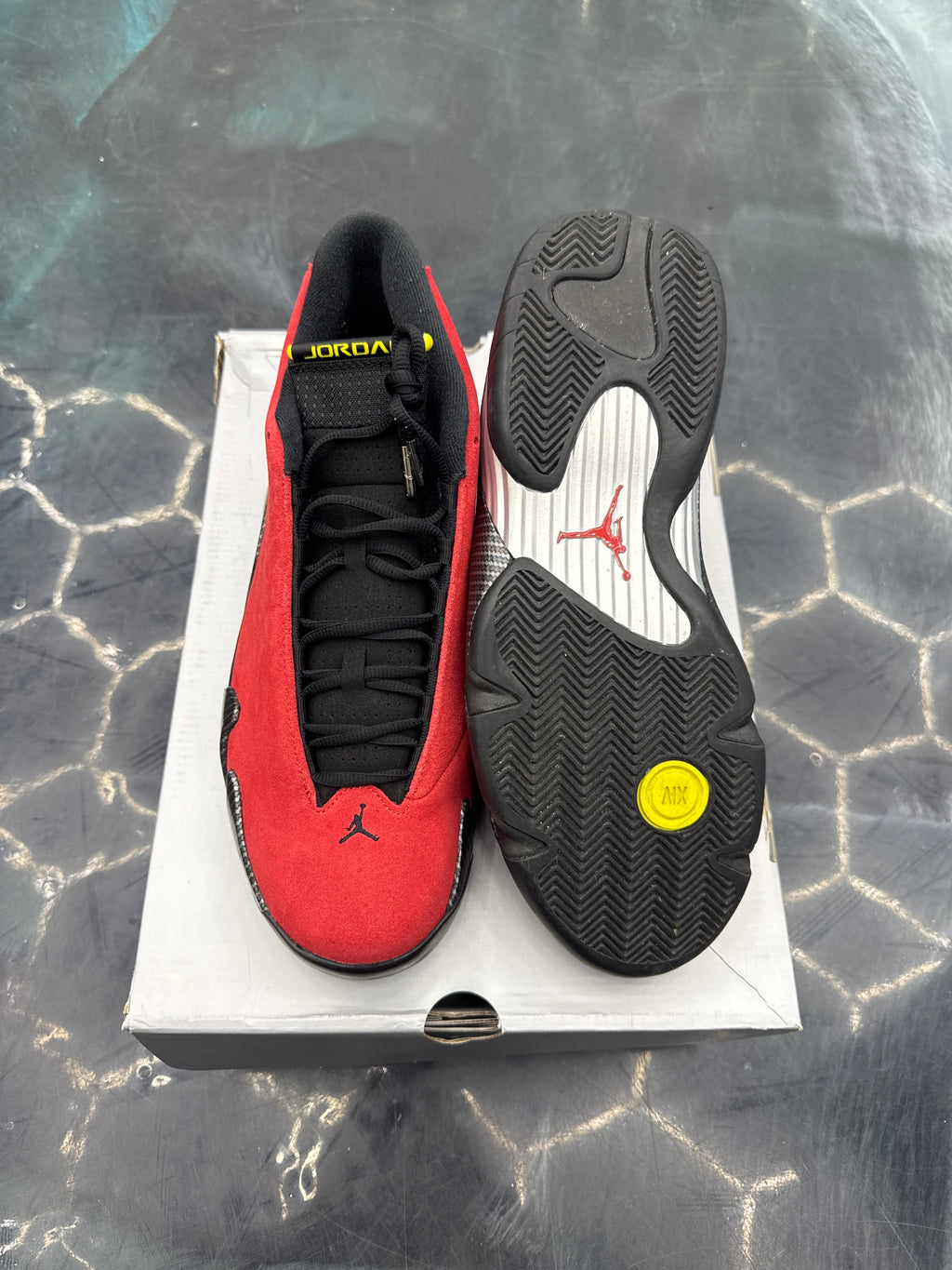 JORDAN 14 FERRARI PRE OWNED SIZE 12
