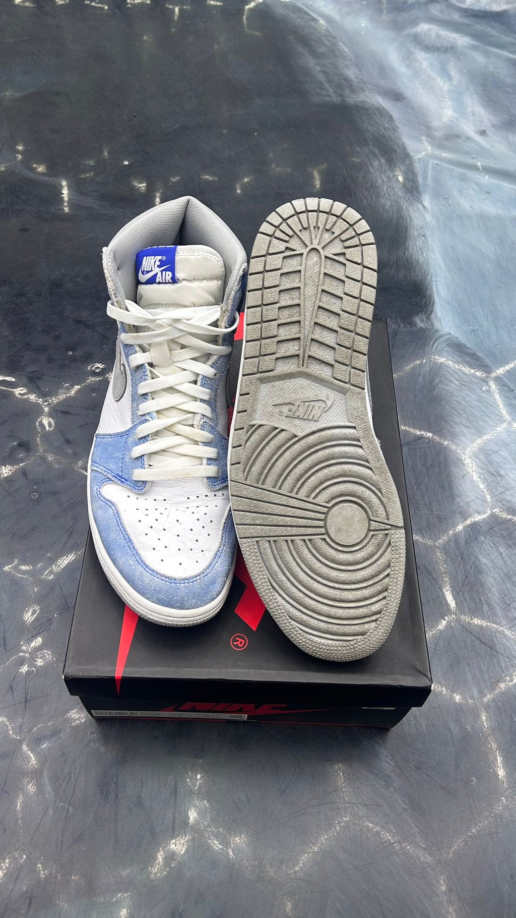 JORDAN 1 RETRO HIGH HYPER ROYAL SMOKE GREY PRE OWNED SIZE 13