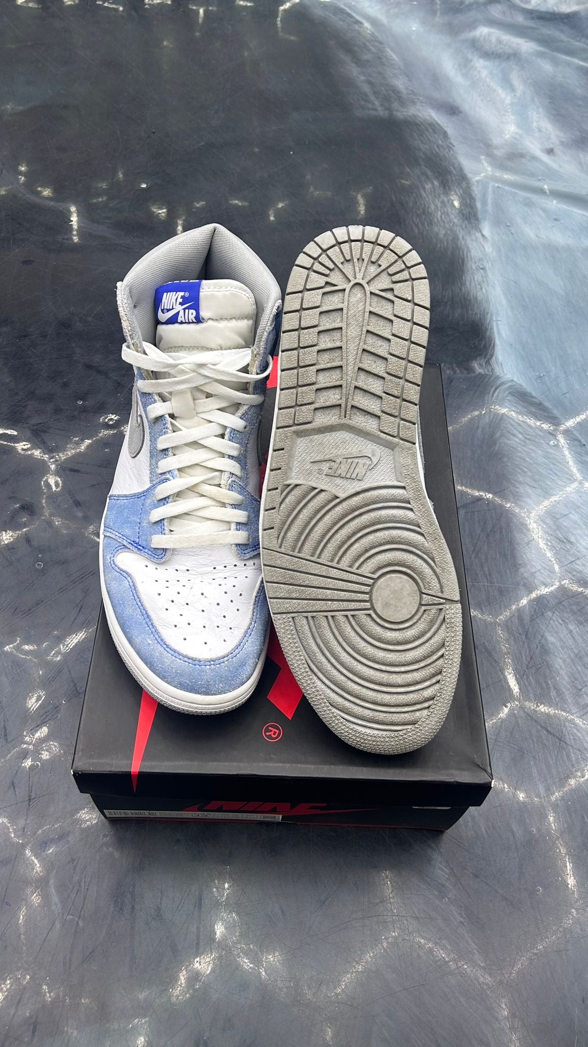 JORDAN 1 RETRO HIGH HYPER ROYAL SMOKE GREY PRE OWNED SIZE 13