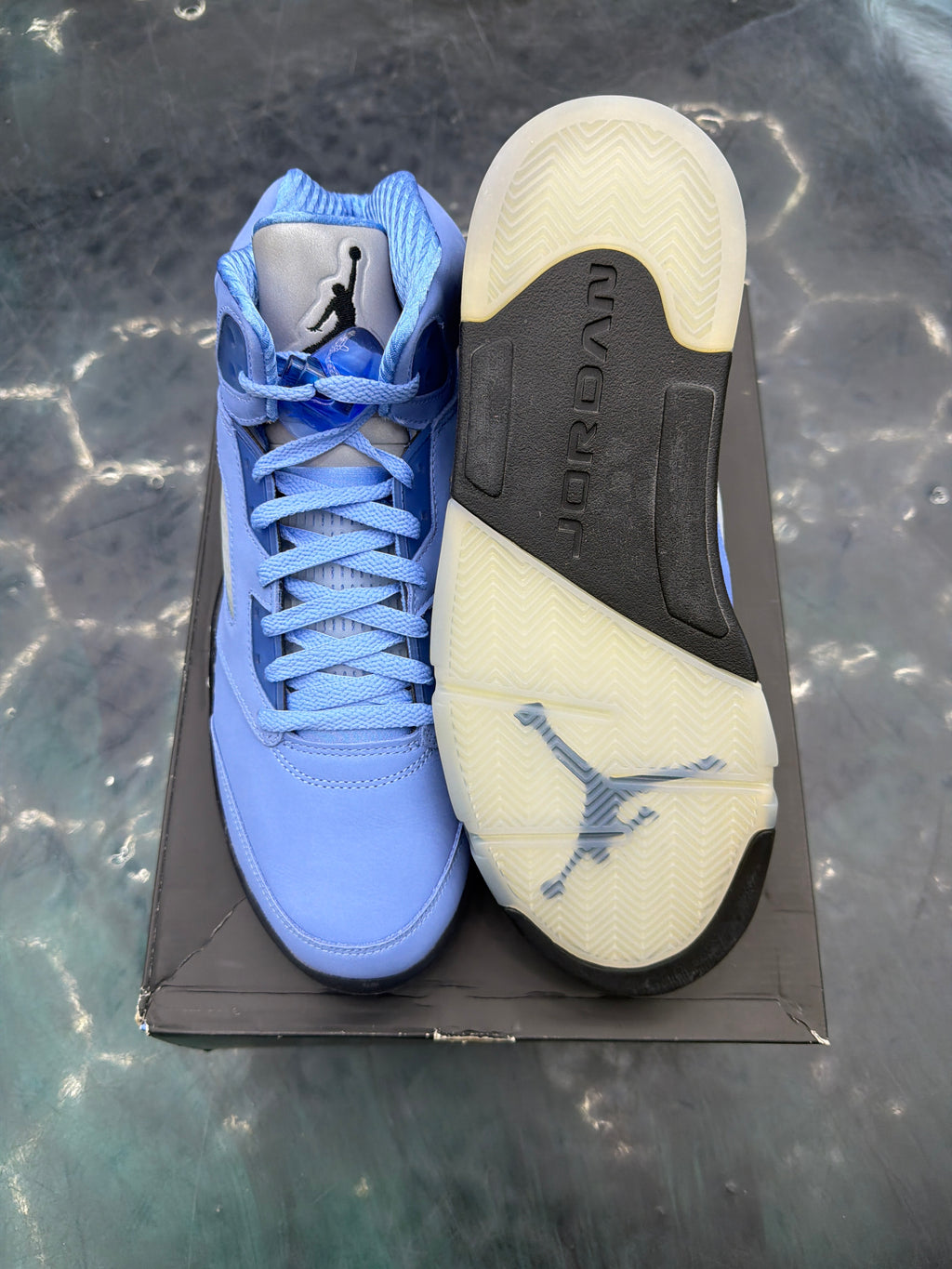 JORDAN 5 RETRO UNC UNIVERSITY BLUE BRAND NEW  SIZE 11.5