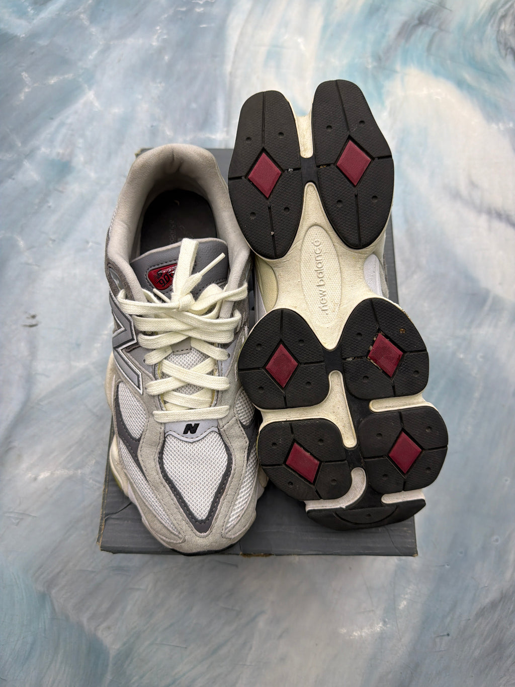 NEW BALANCE 9060 PRE OWNED SIZE 8 REP BOX