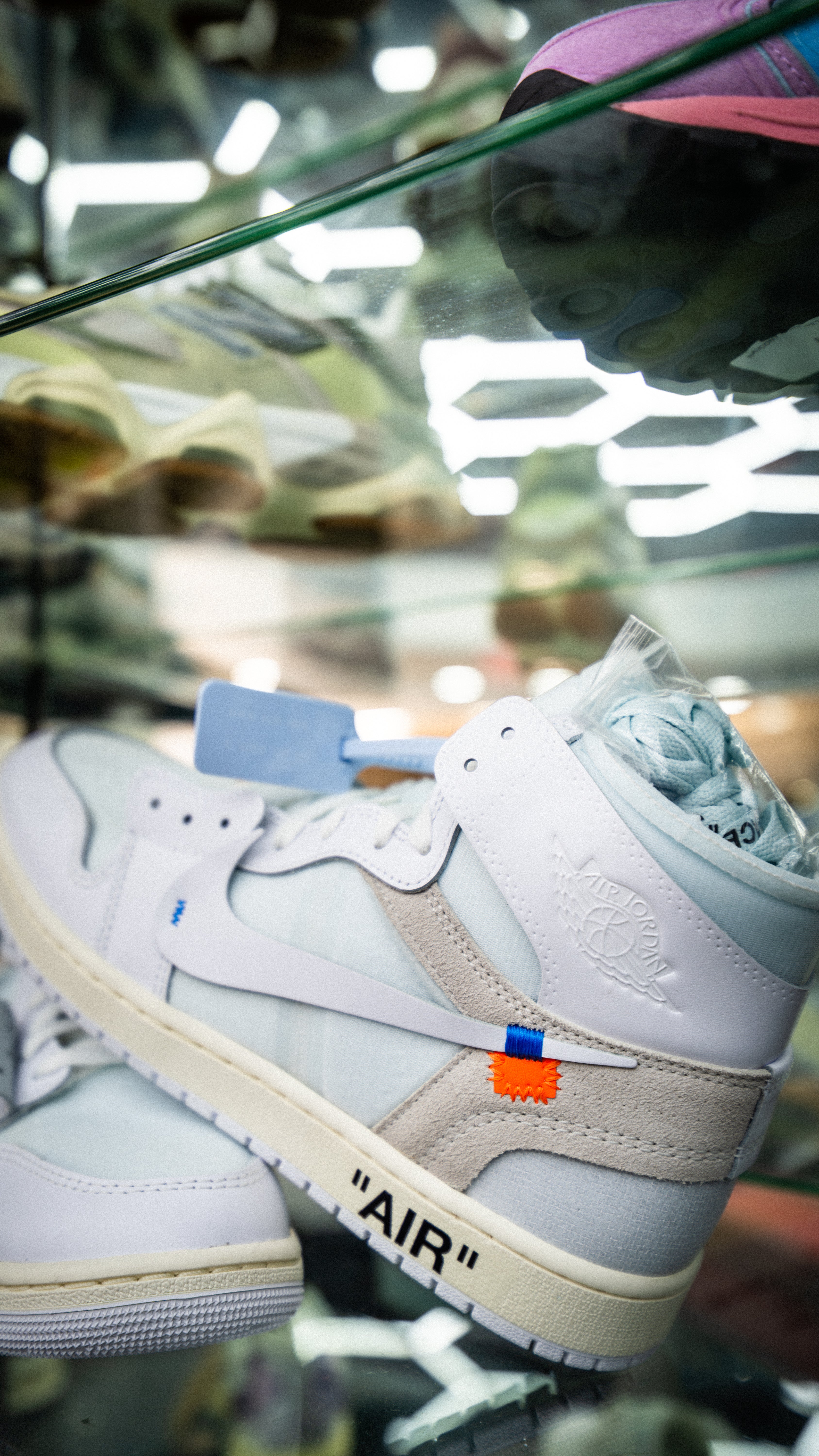 JORDAN 1 RETRO HIGH VIRGIL ABLOH ARCHIVE ALASKA