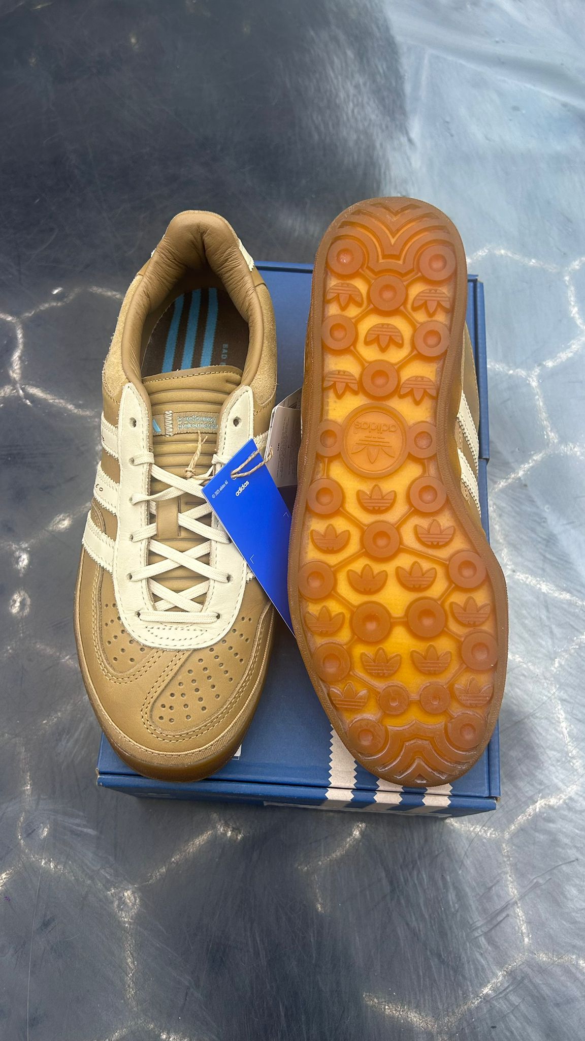 ADIDAS GAZELLE INDOOR BAD BUNNY X MESSI PRE OWNED SIZE 8