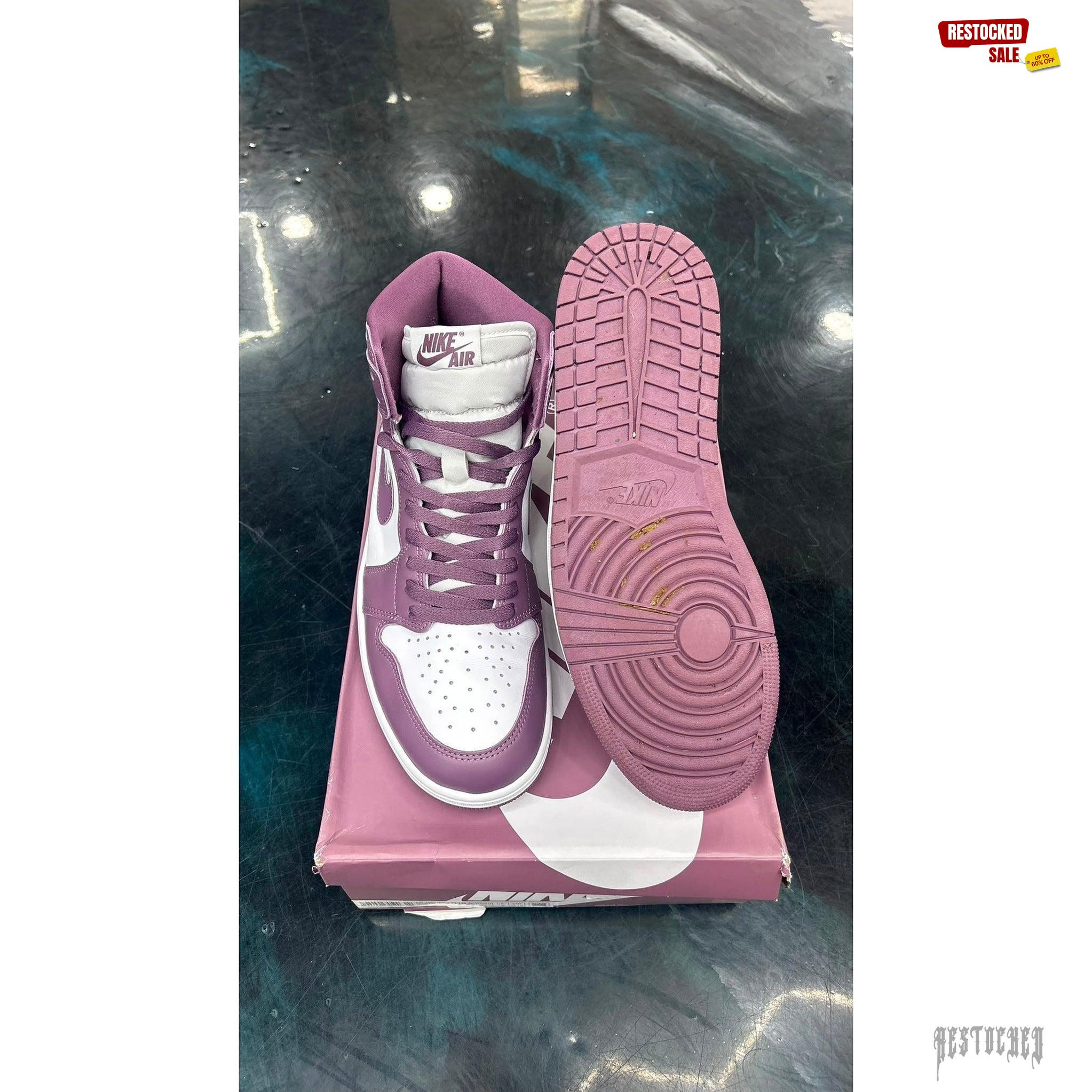 JORDAN 1 RETRO HIGH OG MAUVE PRE OWNED SIZE 13