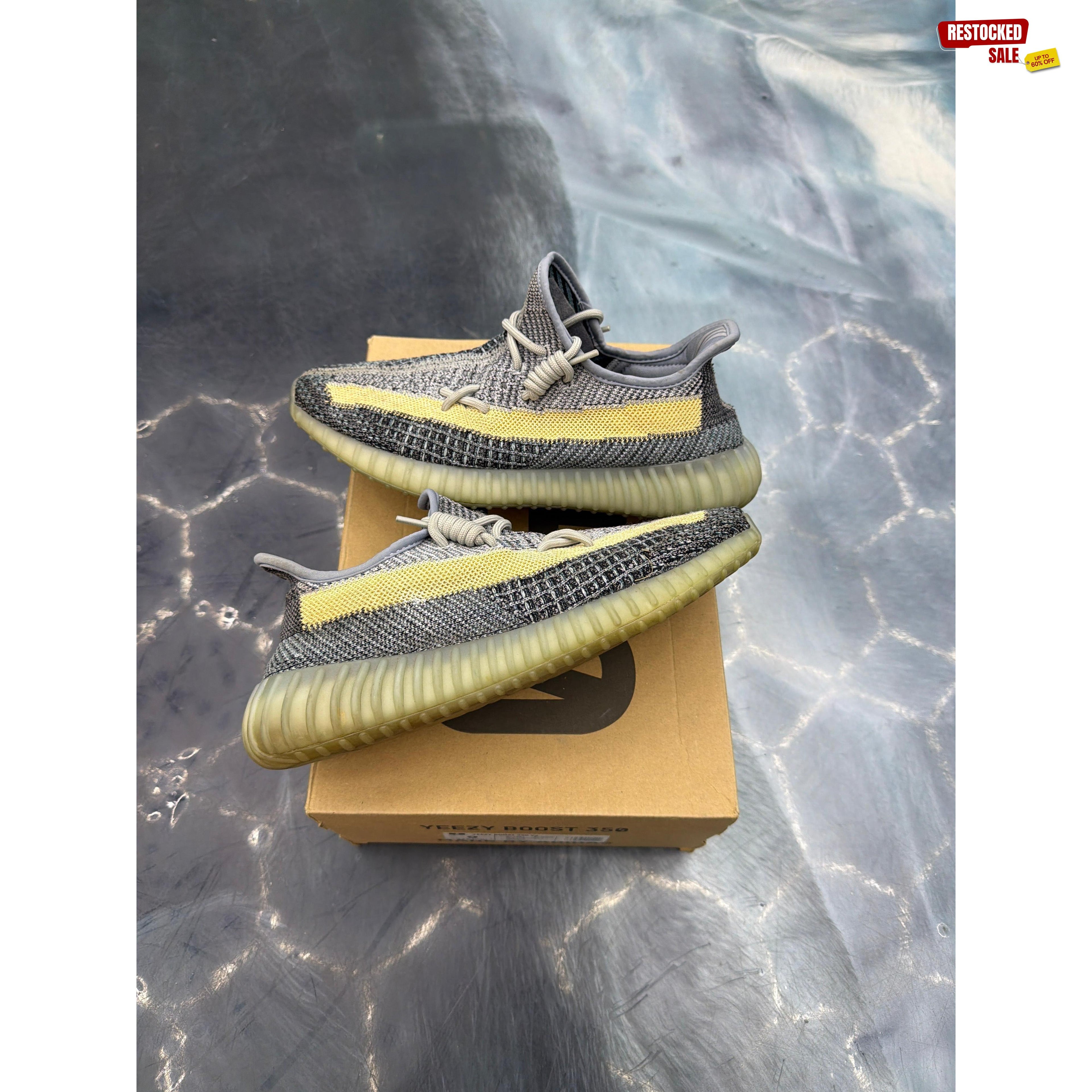 ADIDAS YEEZY BOOST 350 V2 ASH BLUE PRE OWNED SIZE 9