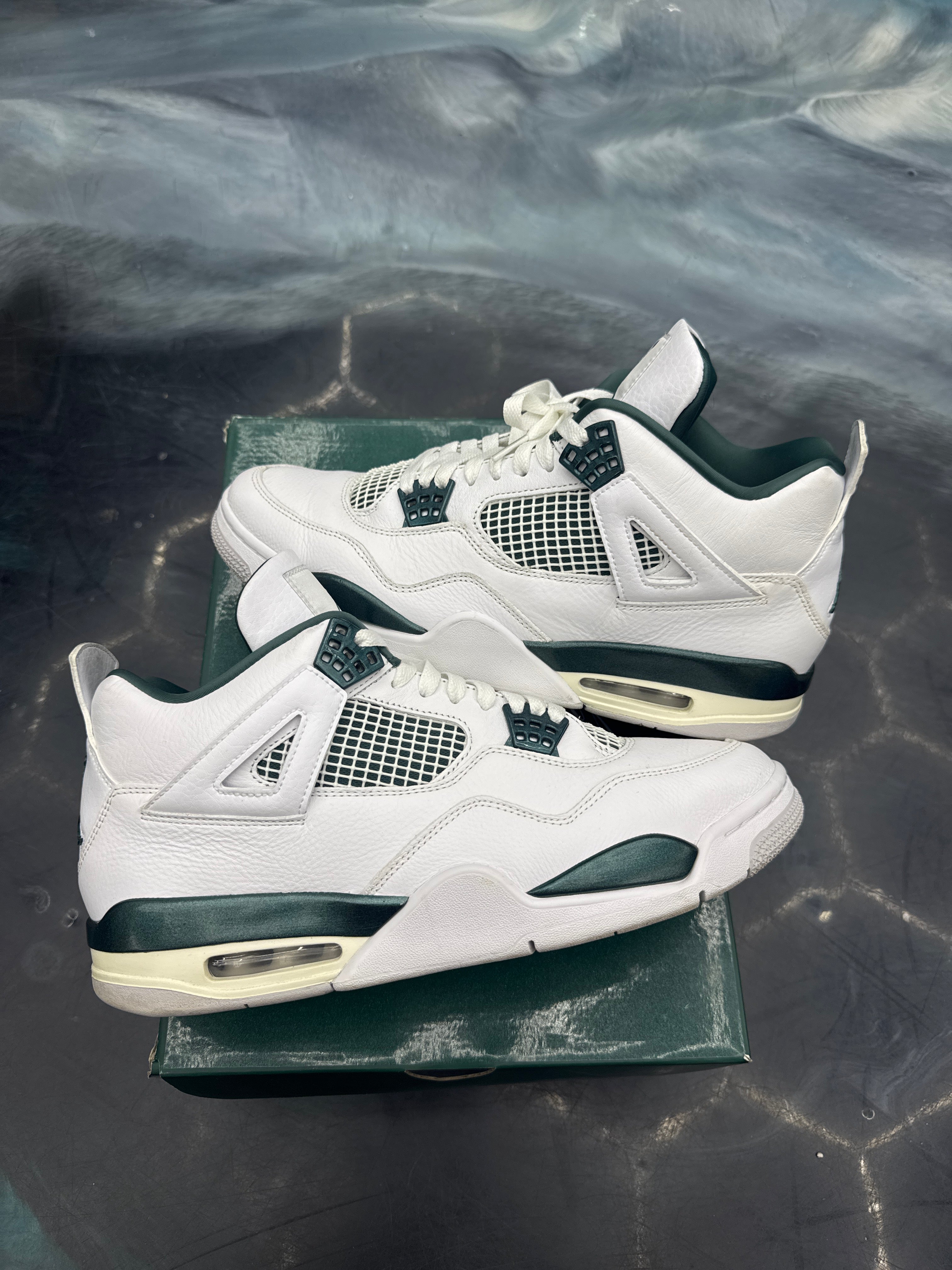 JORDAN 4 RETRO OXIDIZED GREEN PRE OWNED SIZE 12