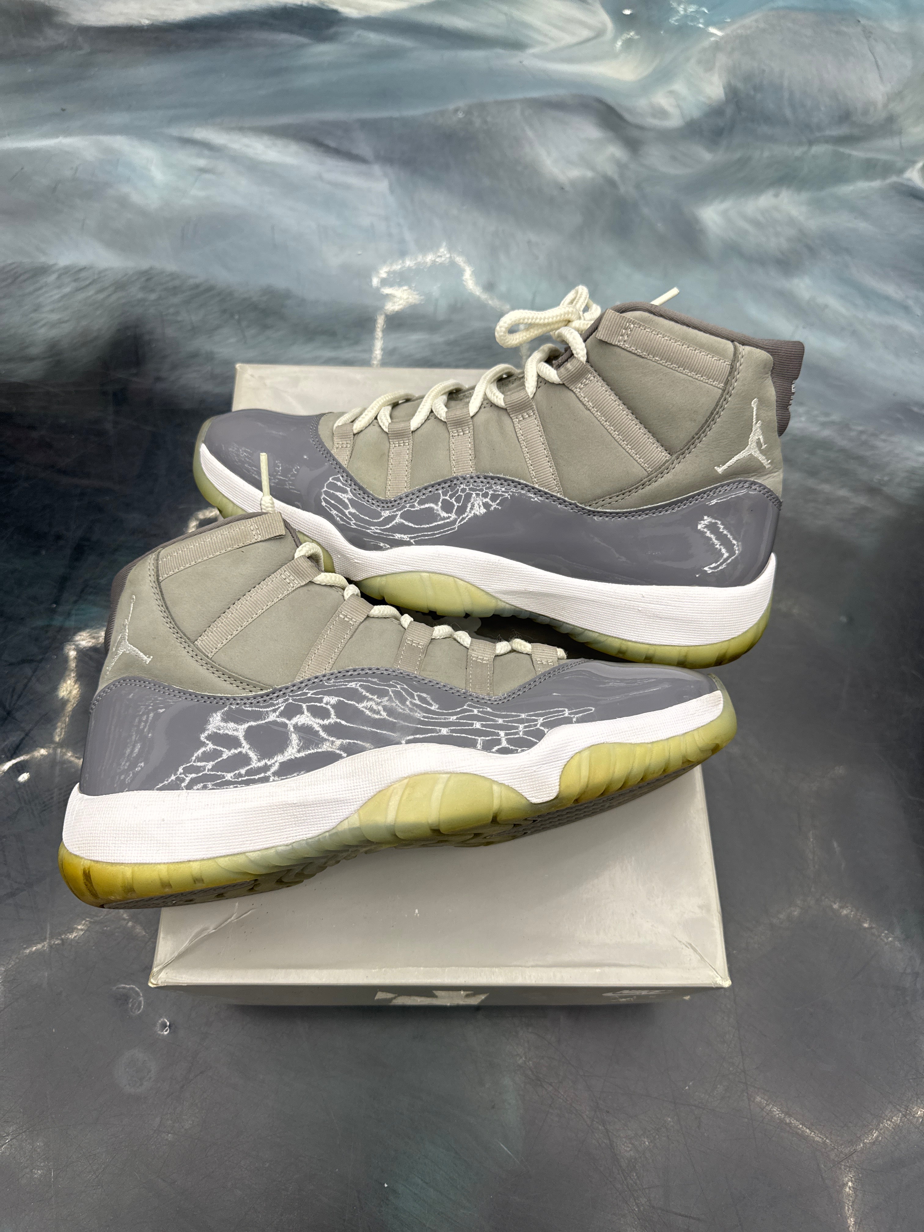 JORDAN 11 RETRO COOL GREY PRE OWNED SIZE 12
