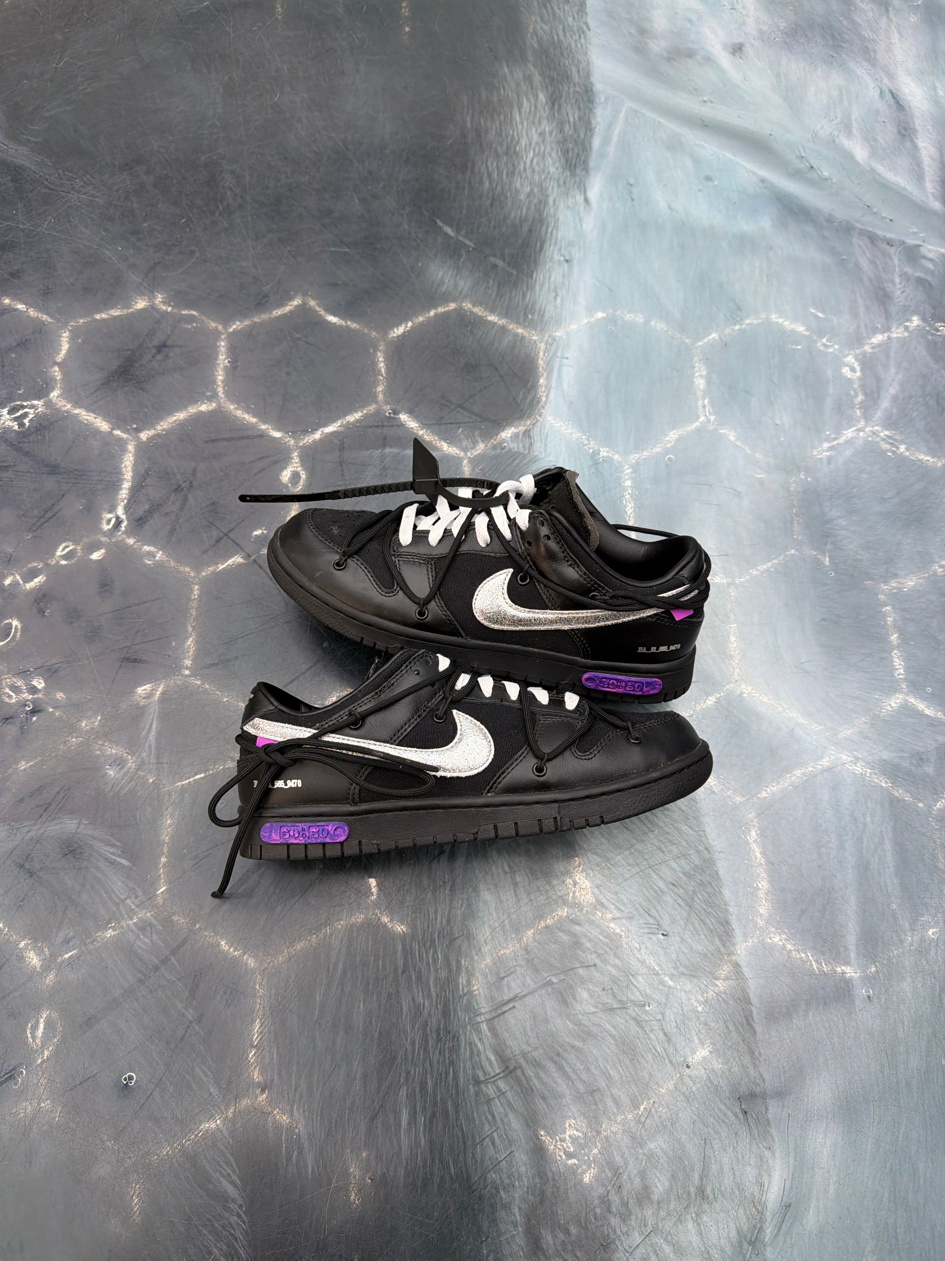 OFF-WHITE x NIKE DUNK LOW LOT 50 of 50 PRE OWNED SIZE 8 NO BOX