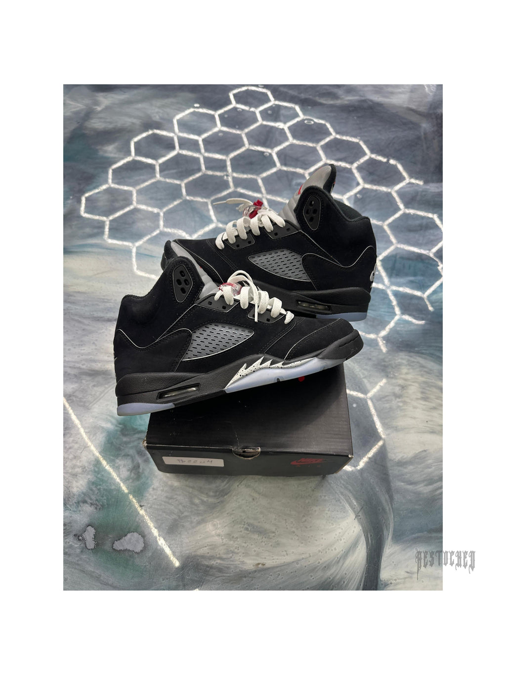JORDAN 5 RETRO OG BLACK METALLIC REINAGINED (GS) PRE OWNED SIZE 7Y