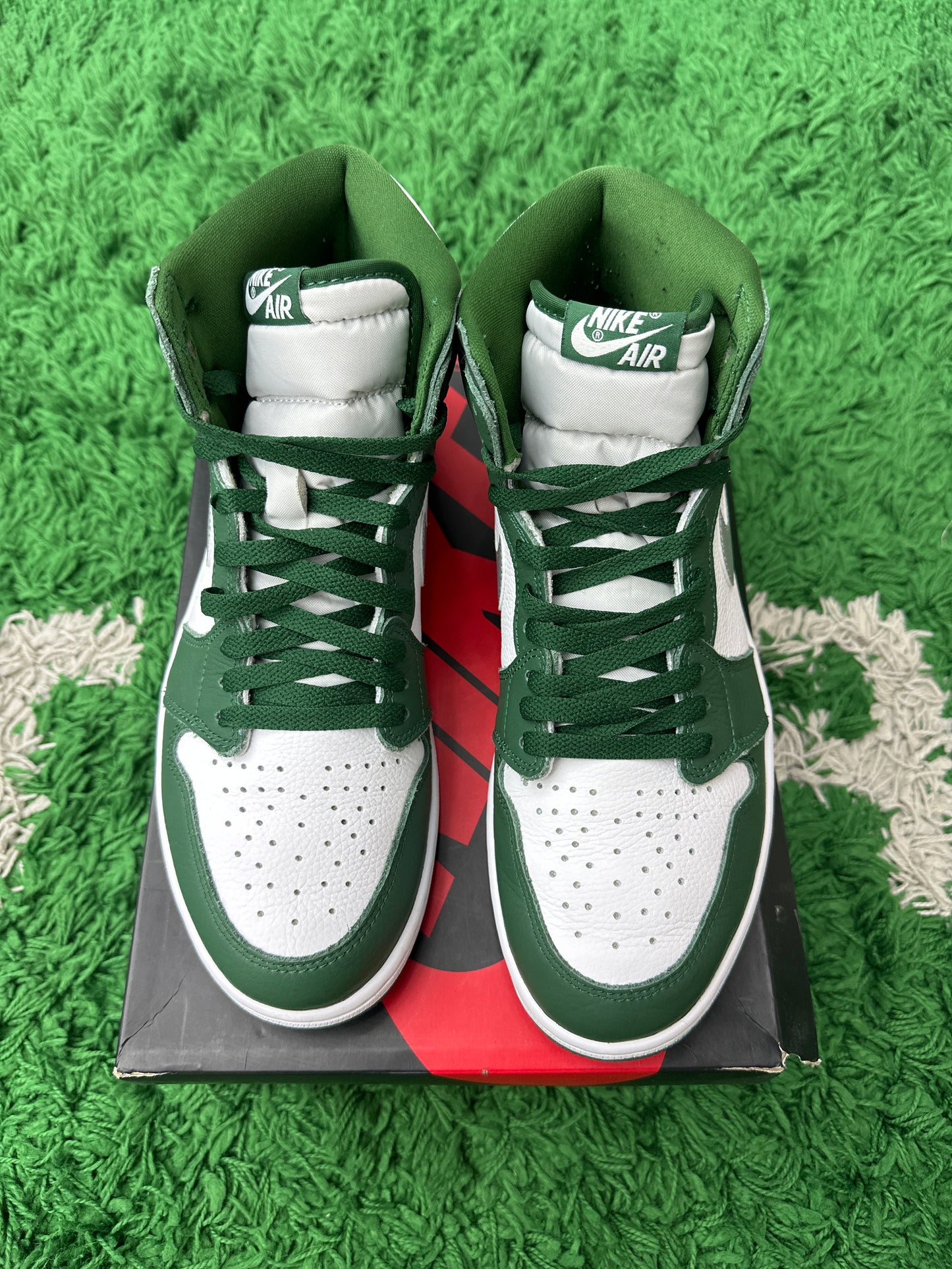 JORDAN 1 RETRO HIGH GORGE GREEN PRE-OWNED SIZE 10.5