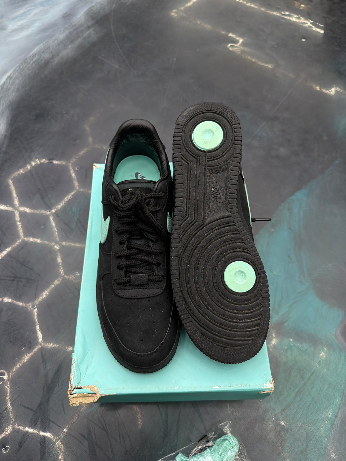 NIKE AIR FORCE 1 LOW TIFFANY & CO. 1837 PRE OWNED SIZE 11