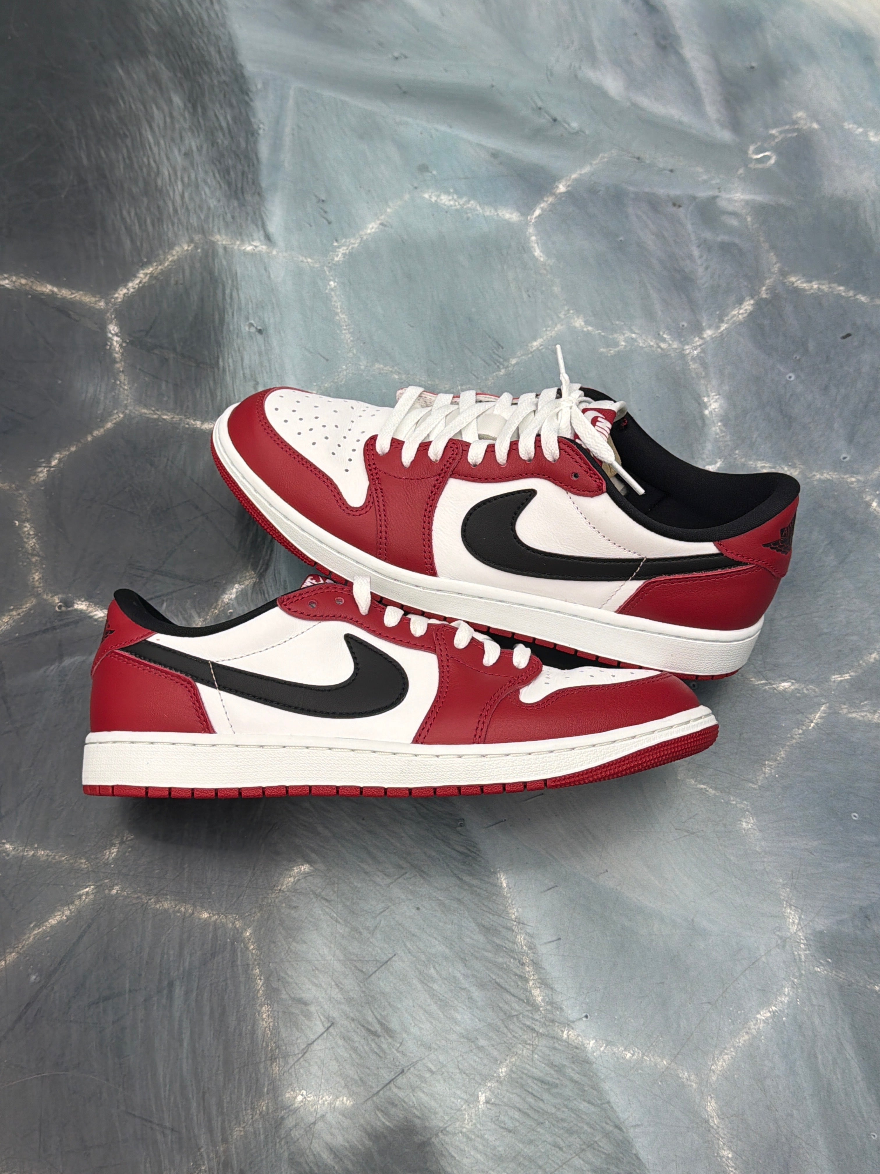 JORDAN 1 RETRO LOW OG CHICAGO PRE OWNED SIZE 10.5