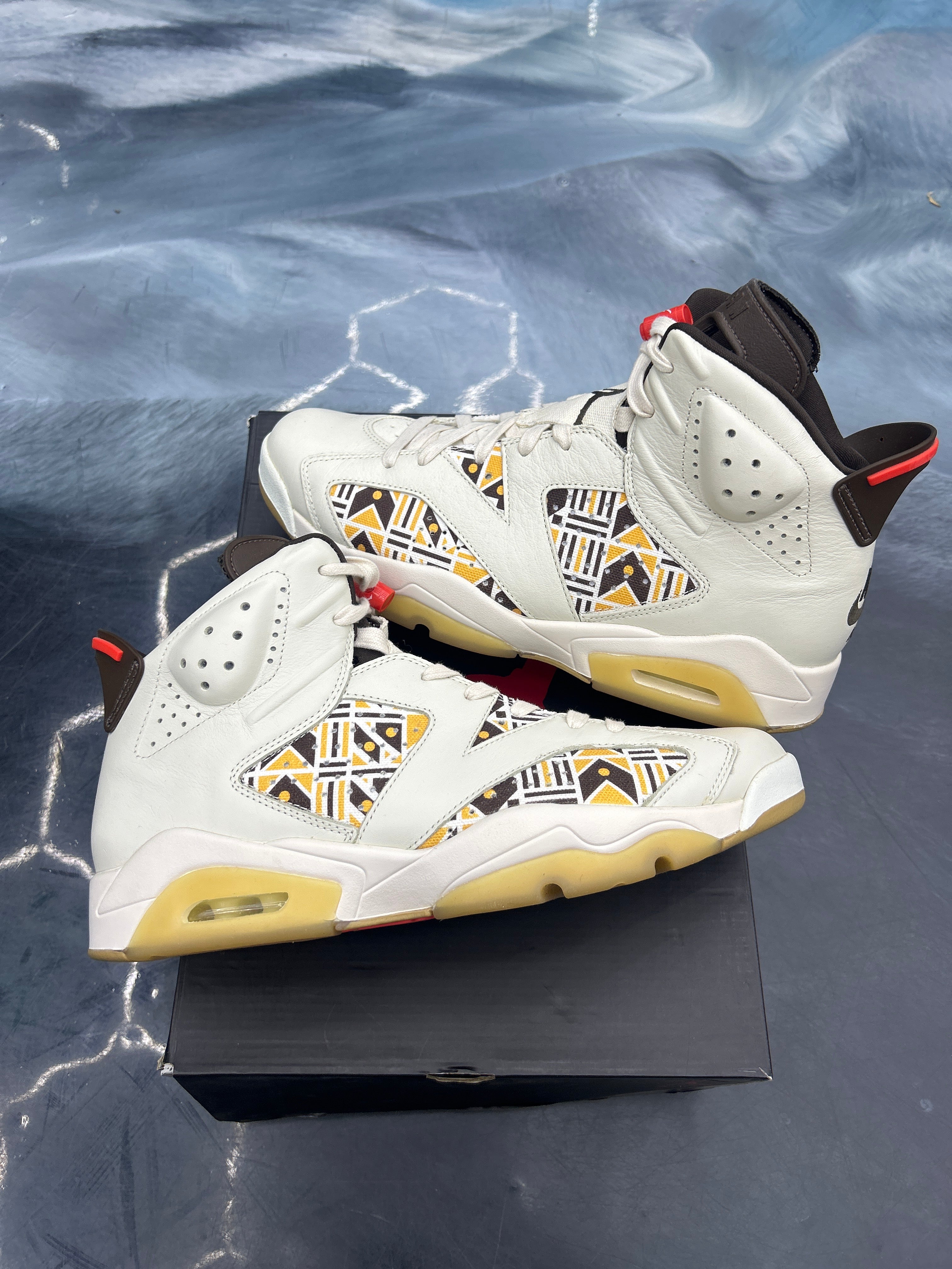 JORDAN 6 RETRO QUAI 54 SAIL BROWN PRE OWNED SIZE 12