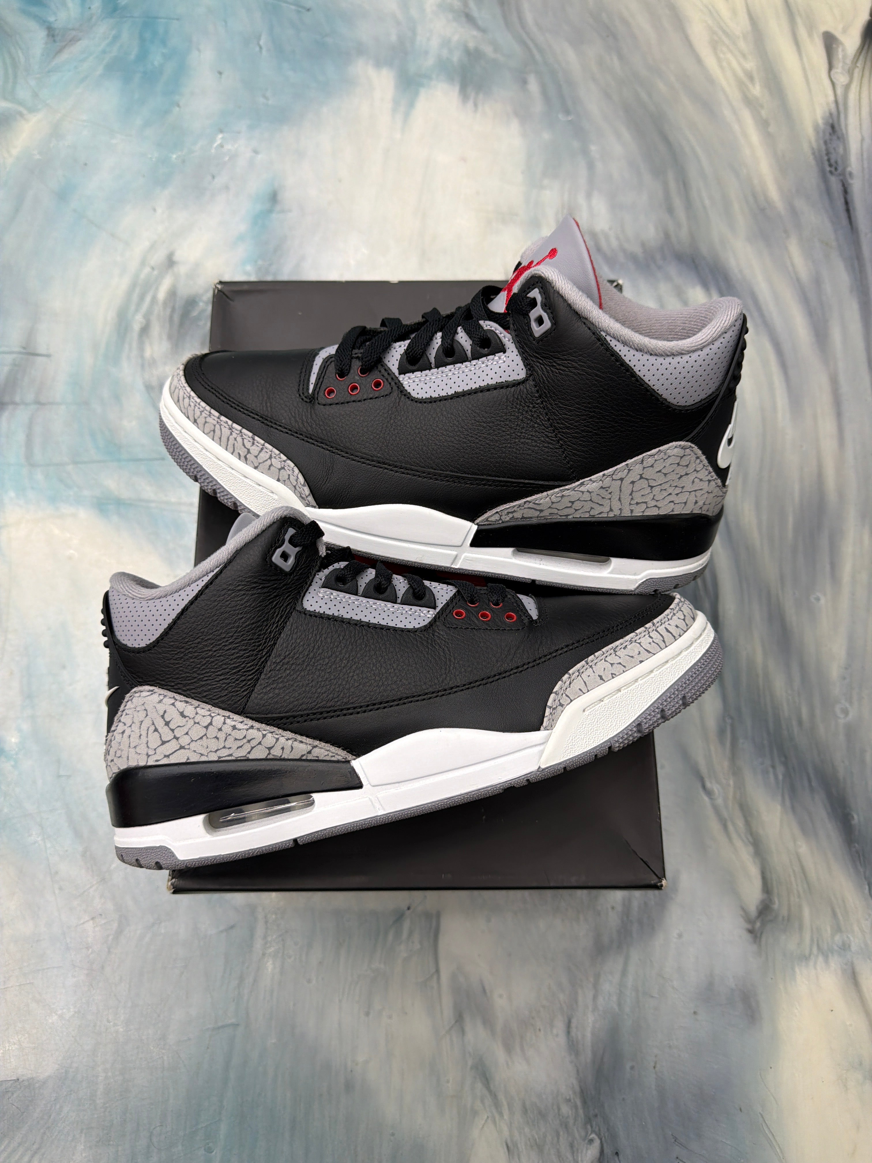 JORDAN 3 RETRO OG BLACK CEMENT (2024) PRE OWNED SIZE 9