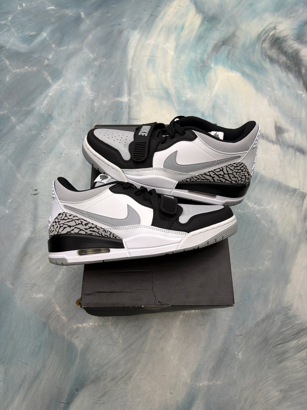 JORDAN LEGACY 312 LOW LIGHT SMOKE GREY BRAND NEW SIZE 9