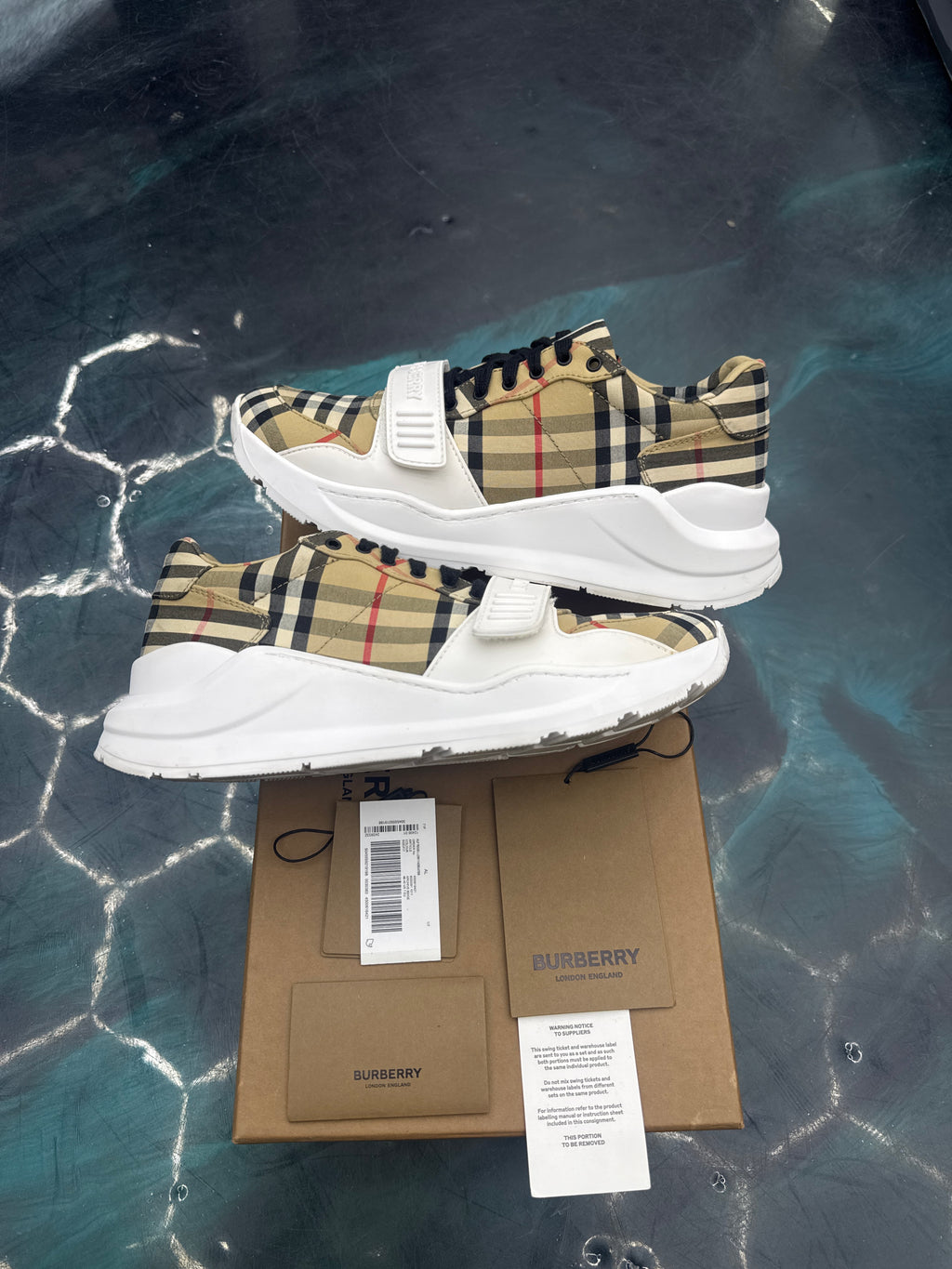 BURBERRY VINTAGE CHECK COTTON BEIGE PRE OWNED SIZE 40W 7M US