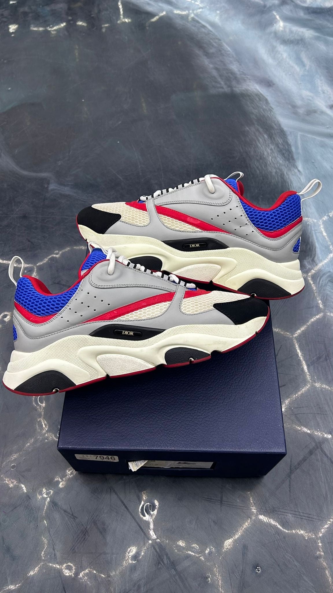 DIOR B22 GREY BLUE RED PRE OWNED SIZE 43 9.5 US