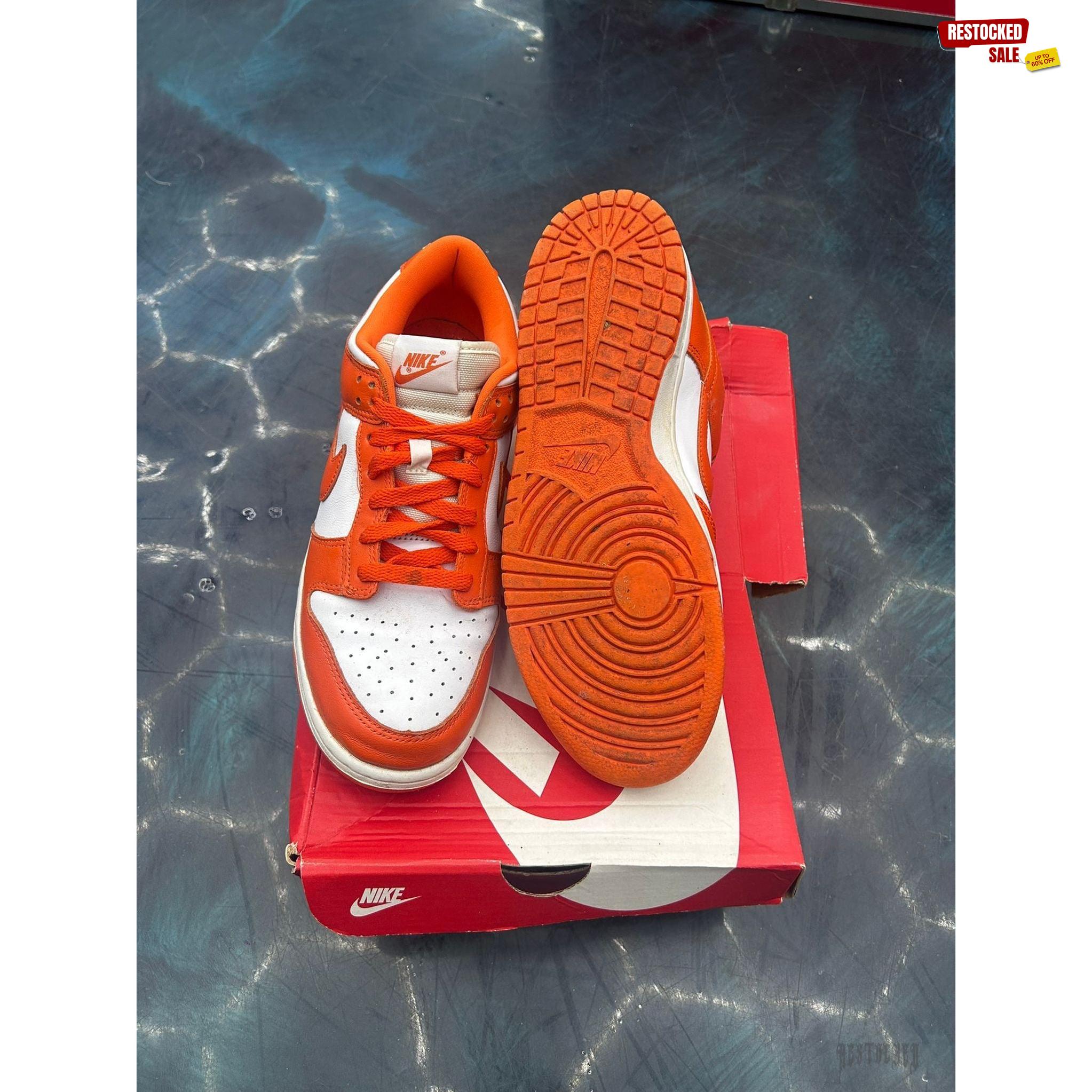 NIKE DUNK LOW SP SYRACUSE PRE OWNED SIZE 9