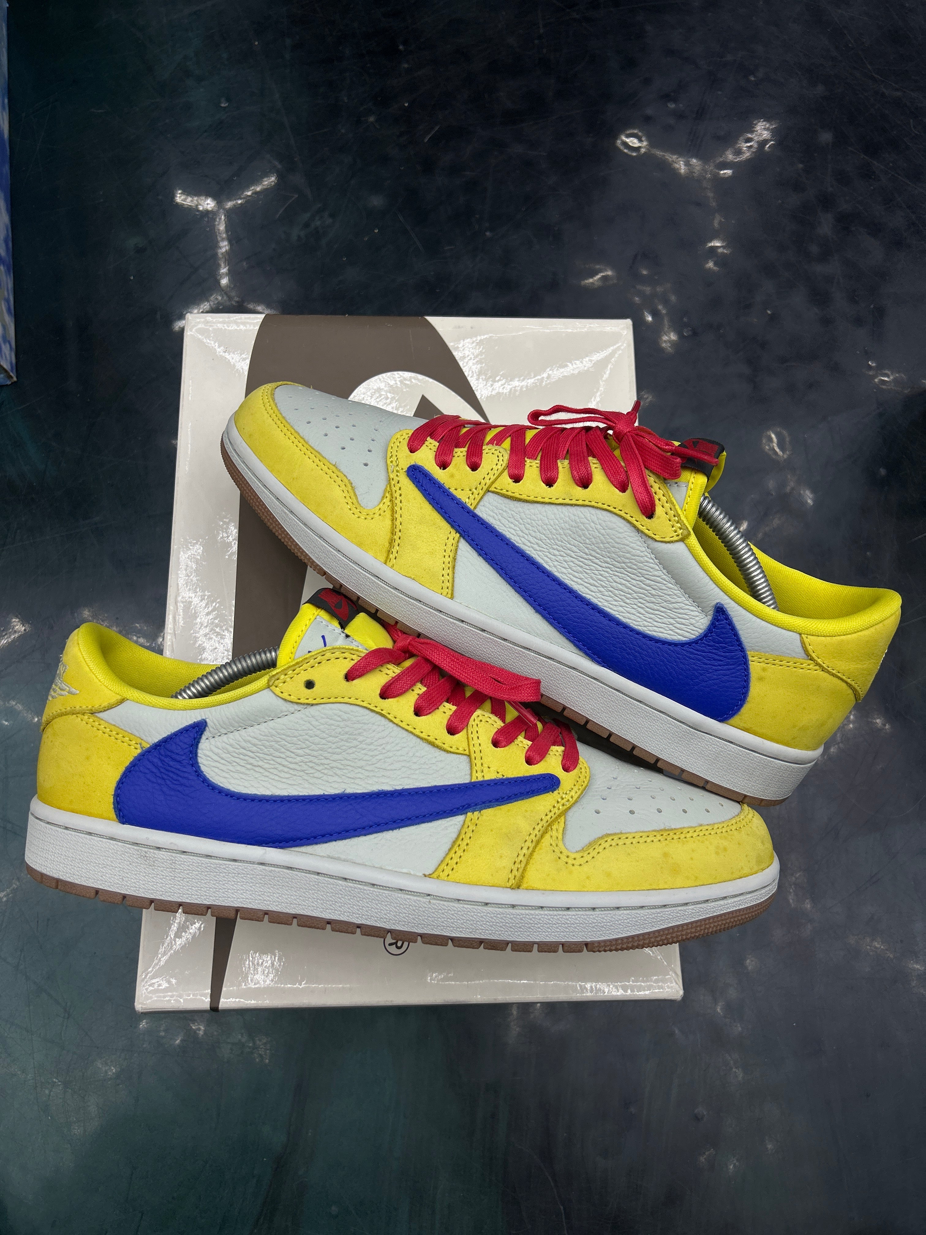 JORDAN 1 RETRO LOW OG SP TRAVIS SCOTT CANARY PRE OWNED SIZE 12.5W