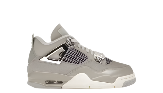 JORDAN 4 RETRO FROZEN MOMENTS (WOMEN’S)