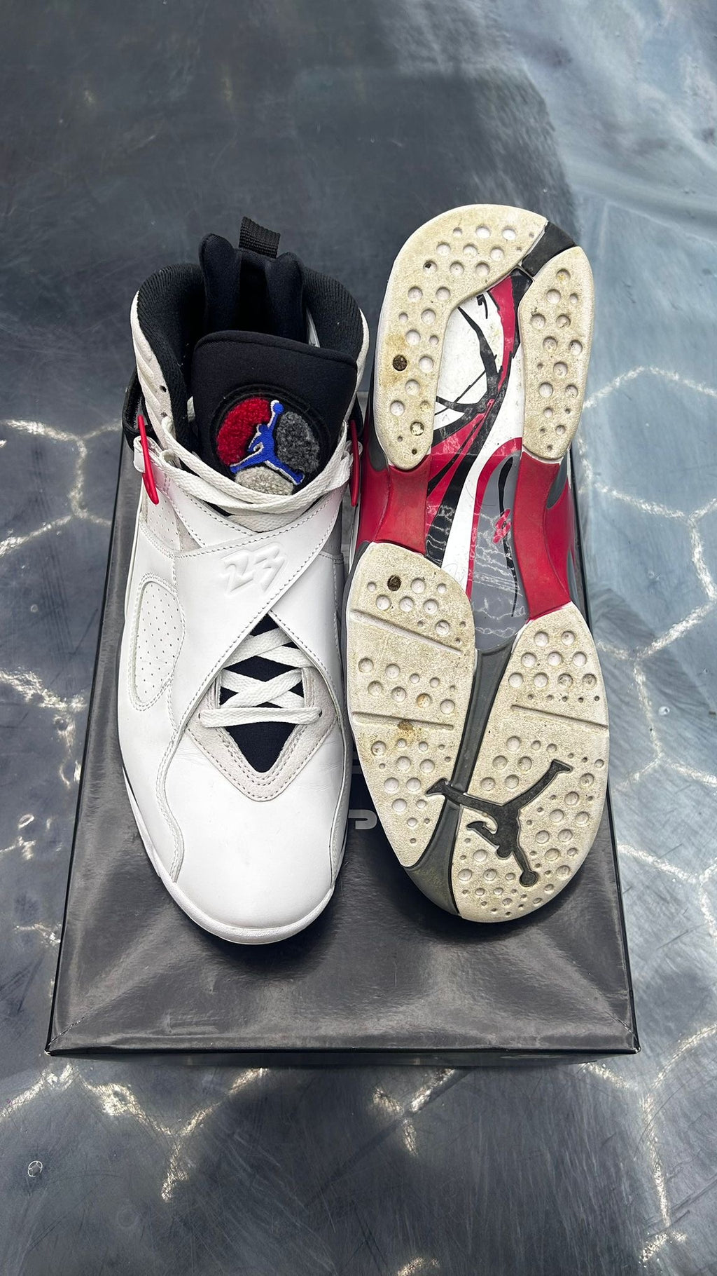 JORDAN 8 RETRO WHITE TRUE RED Pre owned SIZE 11