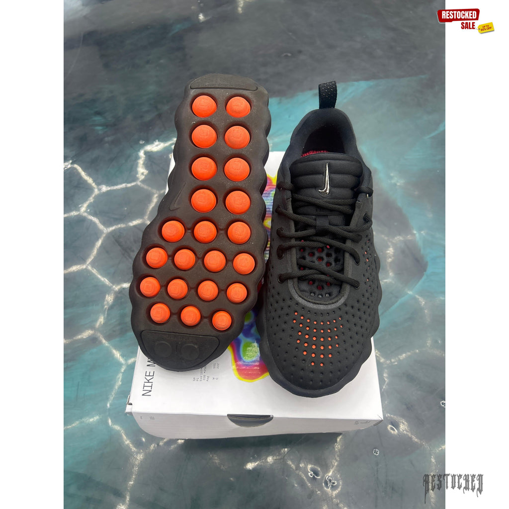 NIKE MIND 002 BLACK HYPER CRIMSON PRE OWNED SIZE 8