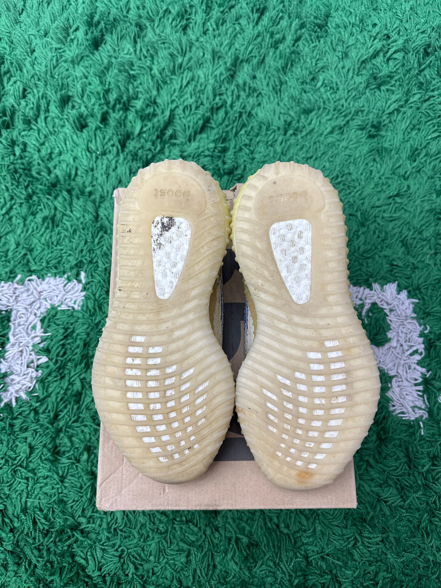 ADIDAS YEEZY BOOST 350 V2 MX OAT PRE-OWNED SIZE 7Y