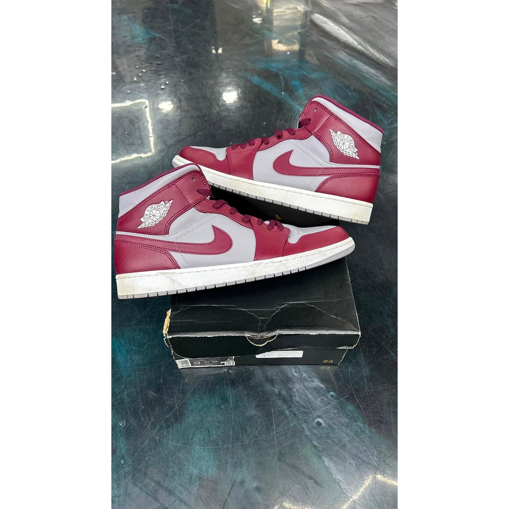 JORDAN 1 MID CHERRYWOOD RED PRE OWNED SIZE 13