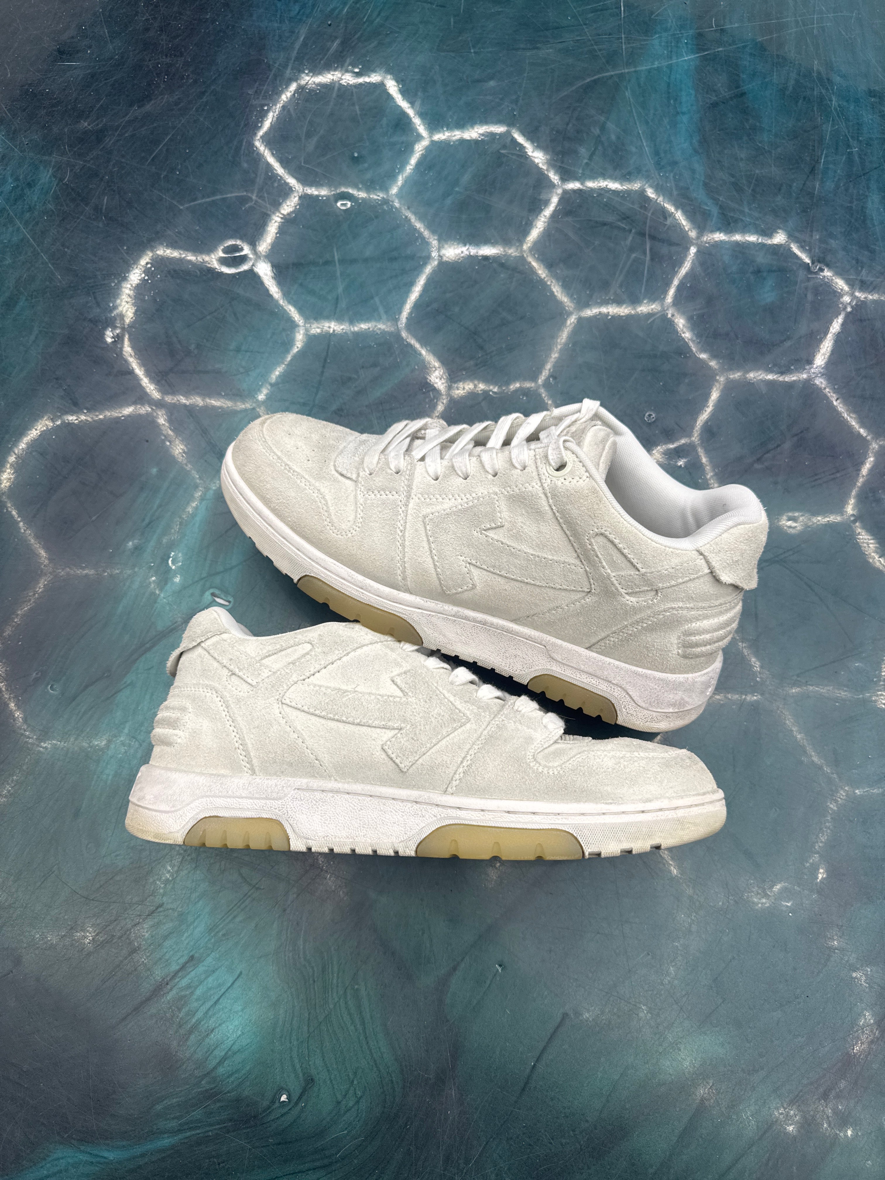 OFF WHITE OUT OF OFFICE OOO VINTAGE LOW TROOPS PRE OWNED SIZE 42 EU 9//9.5 US