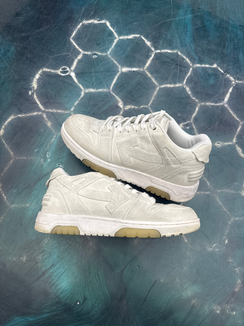 OFF WHITE OUT OF OFFICE OOO VINTAGE LOW TROOPS PRE OWNED SIZE 42 EU 9//9.5 US