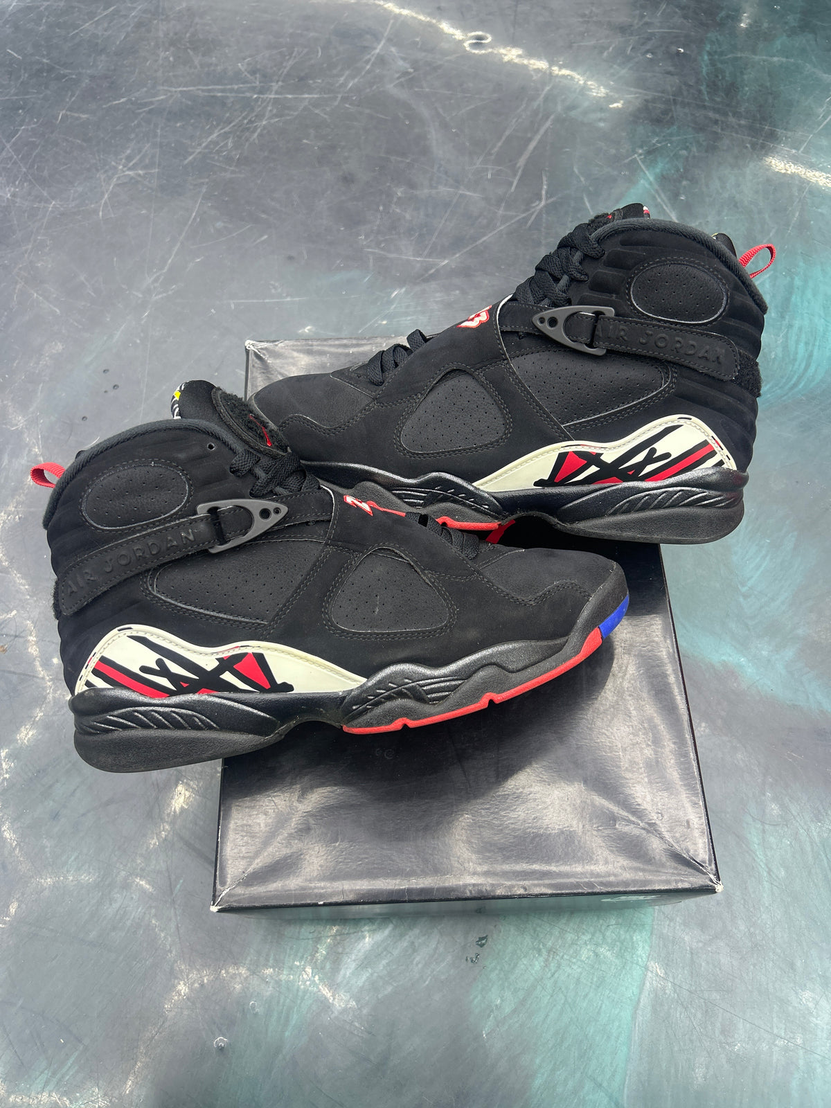 JORDAN 8 RETRO PLAYOFFS PRE OWNED SIZE 9