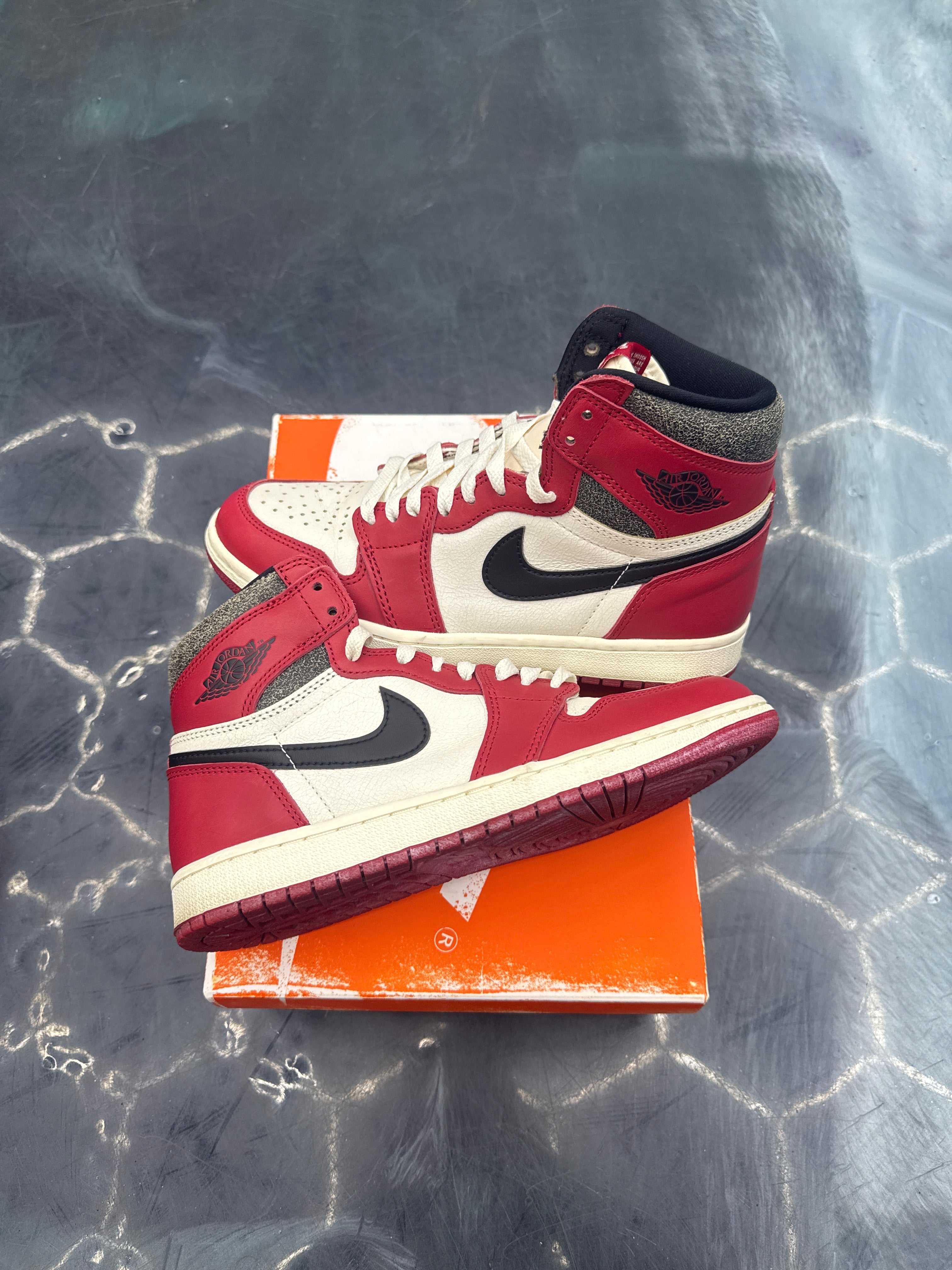 JORDAN 1 RETRO HIGH OG LOST AND FOUND PRE OWNED SIZE 7.5