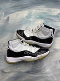 JORDAN 11 RETRO CONCORD (2018) PRE OWNED SIZE 9.5 NO BOX