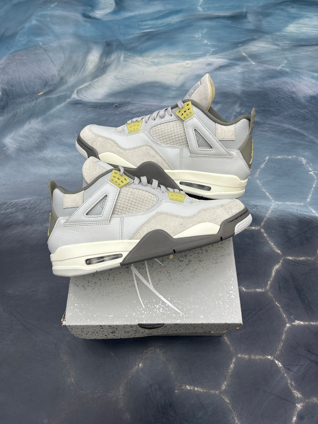 JORDAN 4 RETRO SE CRAFT PHOTOM DUST PRE OWNED SIZE 12