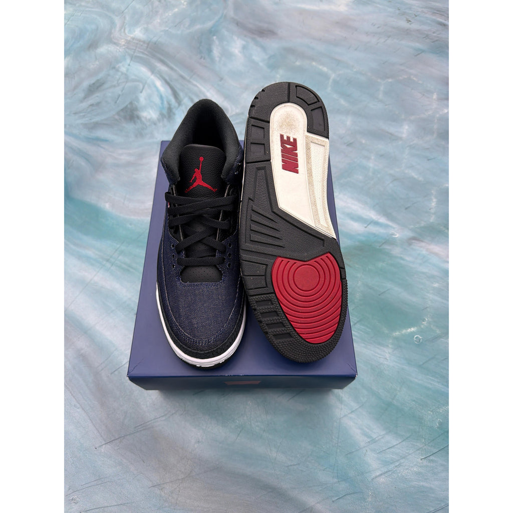 JORDAN 3 RETRO LEVIS INDIGO PRE OWNED SIZE 11