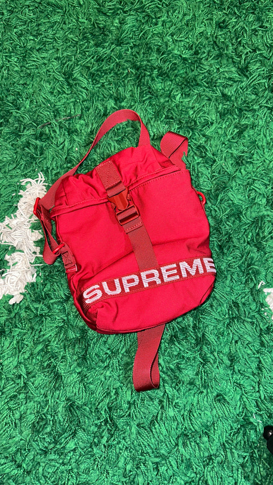 SUPREME FIELD SIDE BAG RED PRE-OWNED