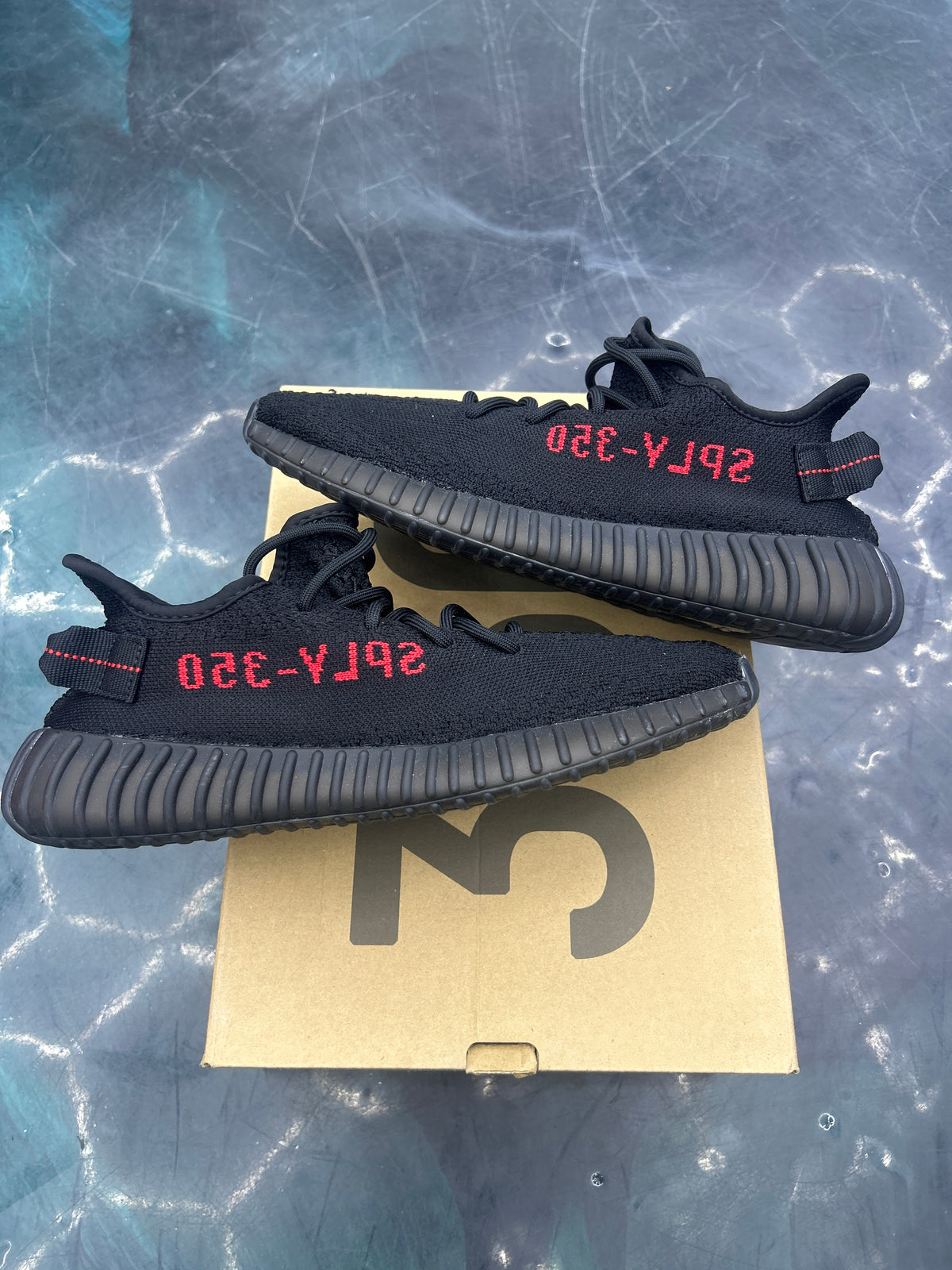 ADIDAS YEEZY BOOST 350 v2 BLACK RED PREOWNED SIZE 9.5