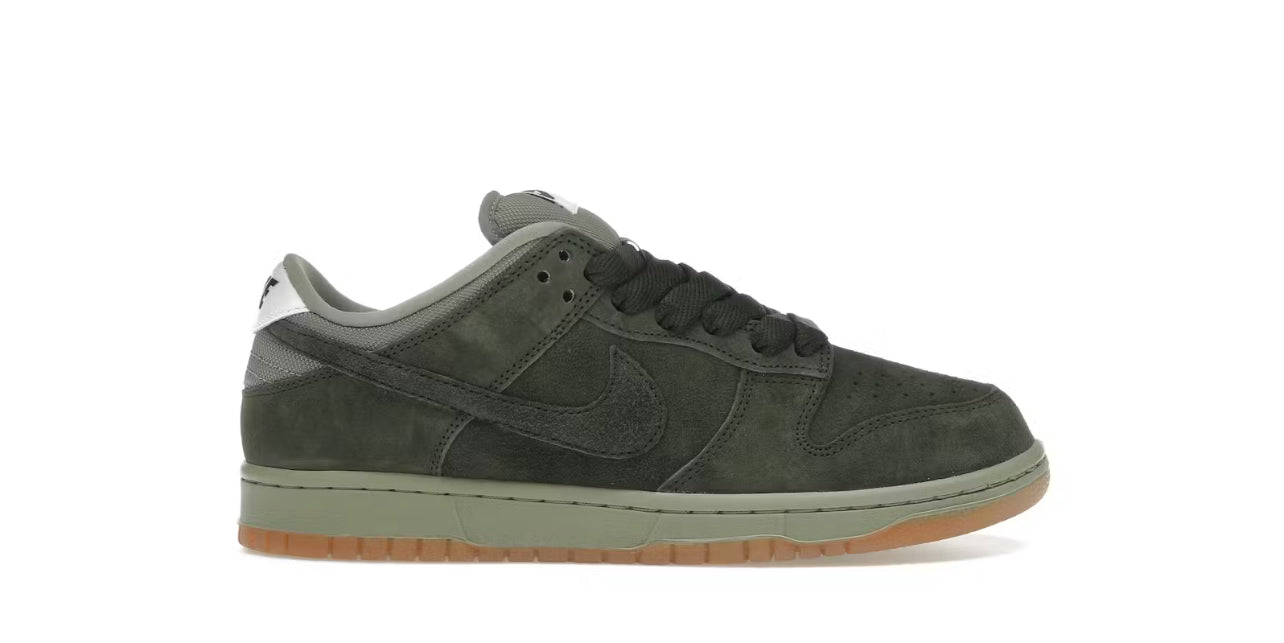 NIKE DUNK LOW SB PRO B 'SEQUOIA'