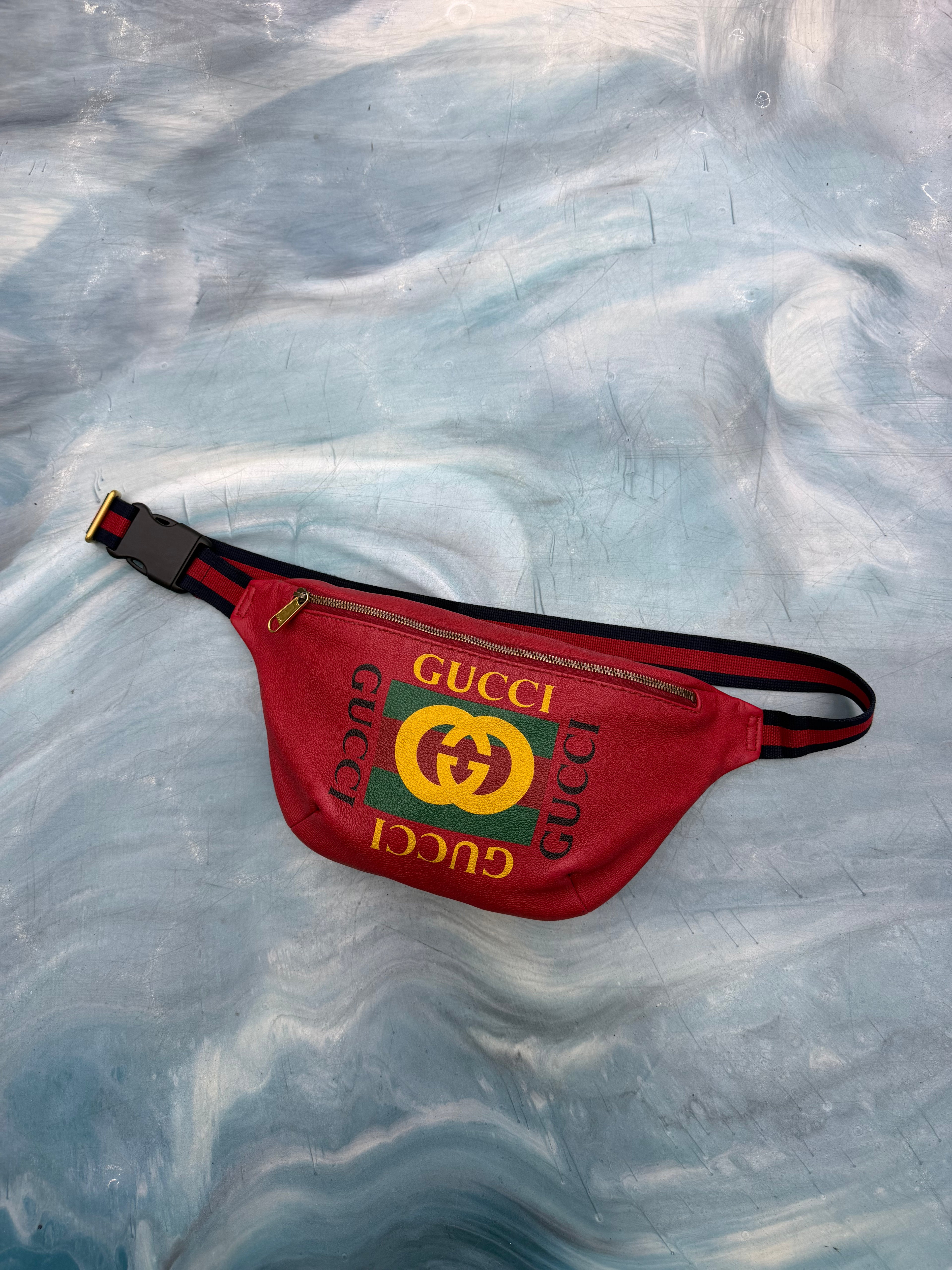 PRE OWNED Gucci red leather belt bag
