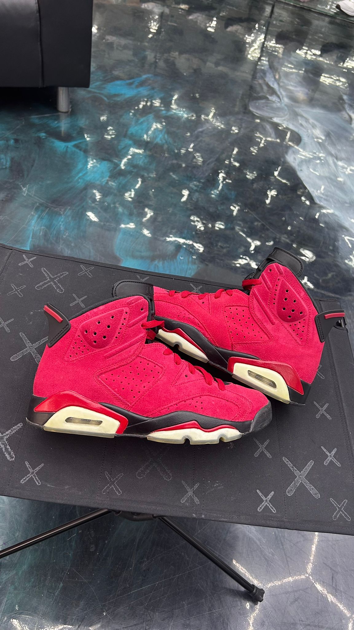 JORDAN 6 RETRO TORO BRAVO PRE OWNED SIZE 9