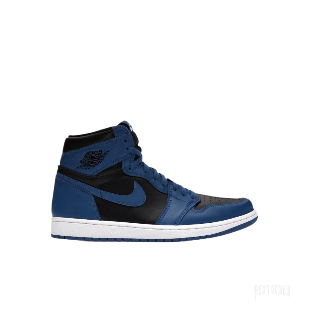 JORDAN 1 RETRO HIGH OG Dark Marina Blue sneaker, black leather with blue overlays, white midsole.