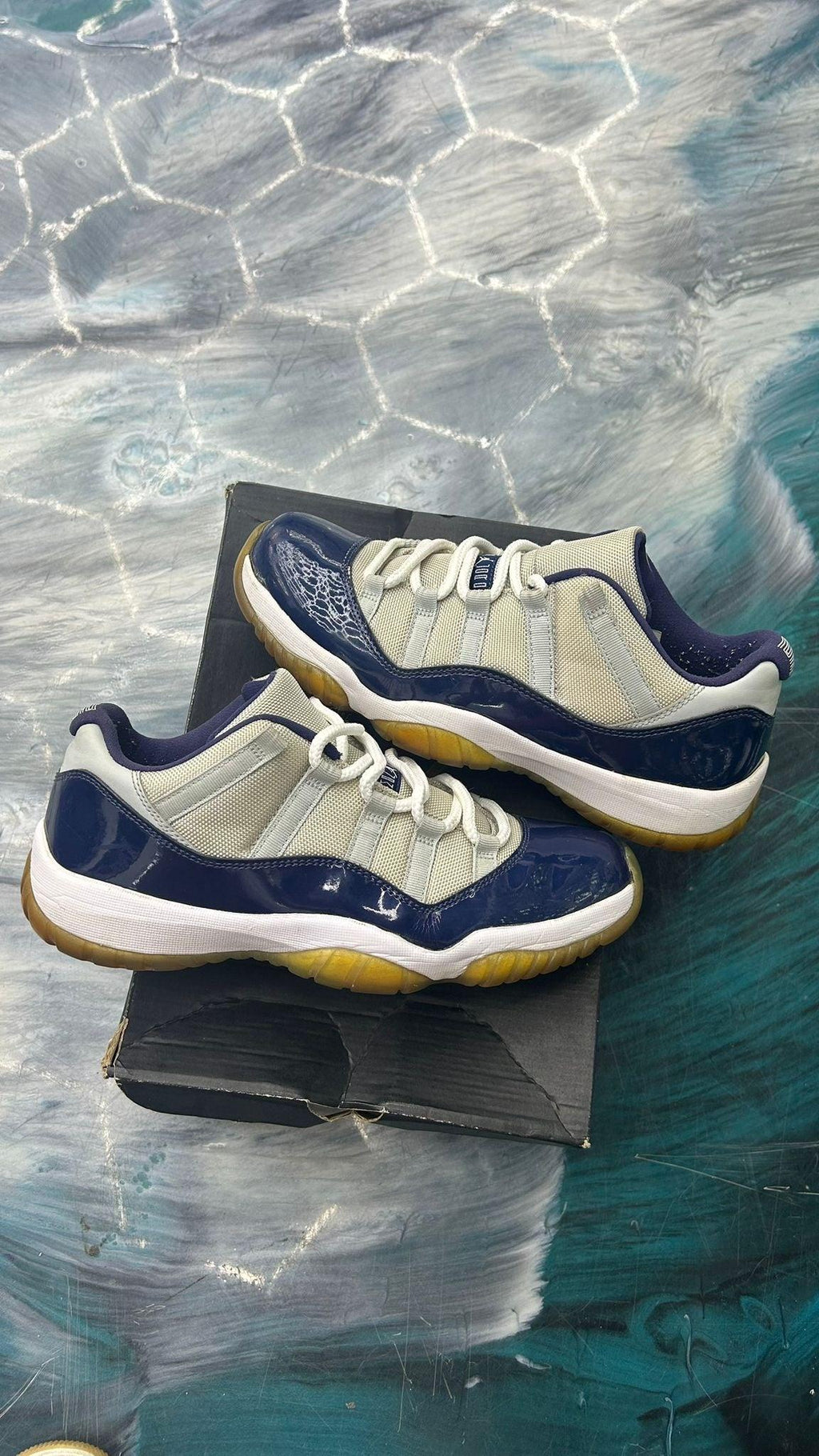 Pre-owned Jordan 11 Retro Low Georgetown sneakers, size 9.5, with navy patent leather and grey mesh.