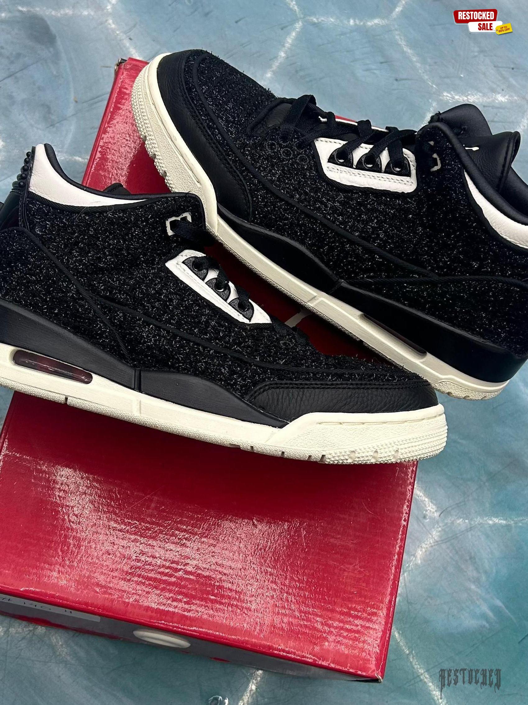 Pre-owned JORDAN 3 RETRO AWOK VOUGE BLACK sneakers, size 9.5W/8M, with black tweed uppers and white soles.