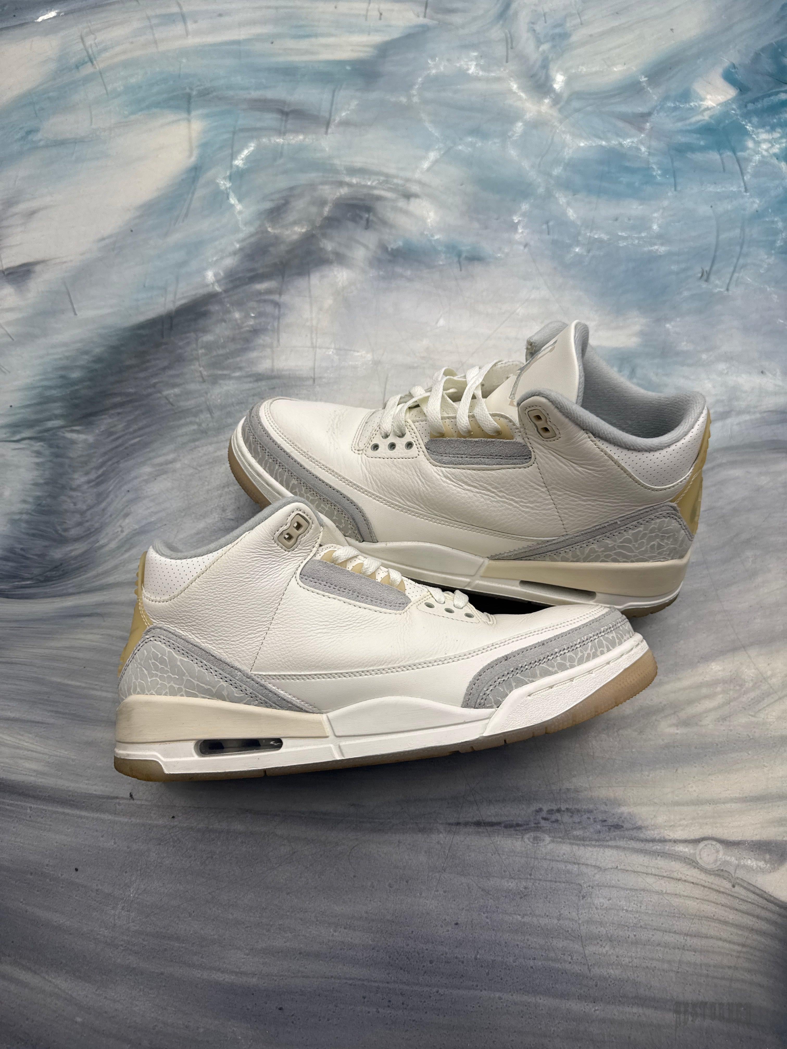 Pre-owned Jordan 3 Retro Craft Ivory sneakers, size 11.5, featuring white leather, grey elephant print, and tan accents.