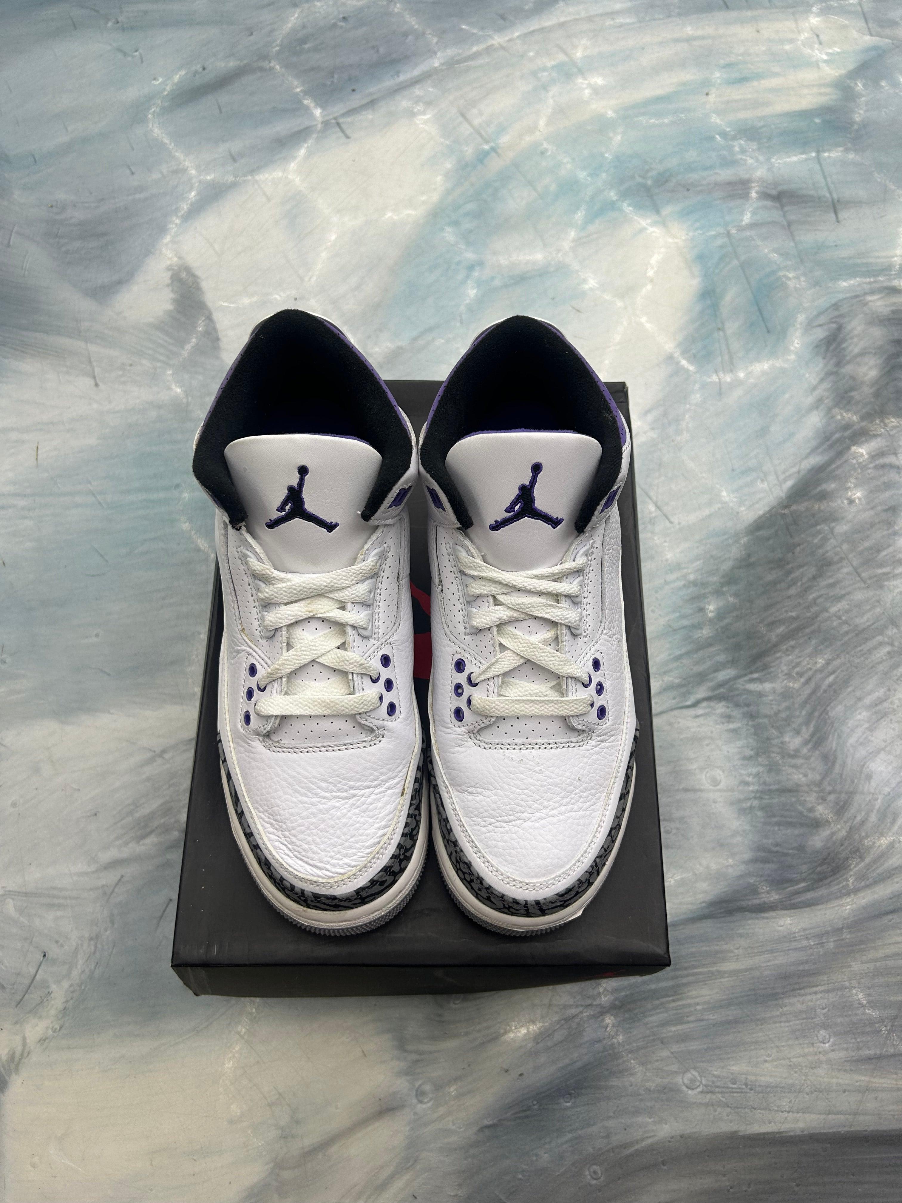 Pre-owned Jordan 3 Retro Dark Iris (GS) size 7Y, white leather with purple accents and elephant print.