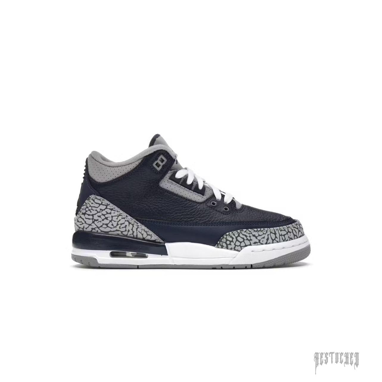JORDAN 3 RETRO GEORGETOWN (GS) sneaker with navy leather, grey elephant print, and white laces.