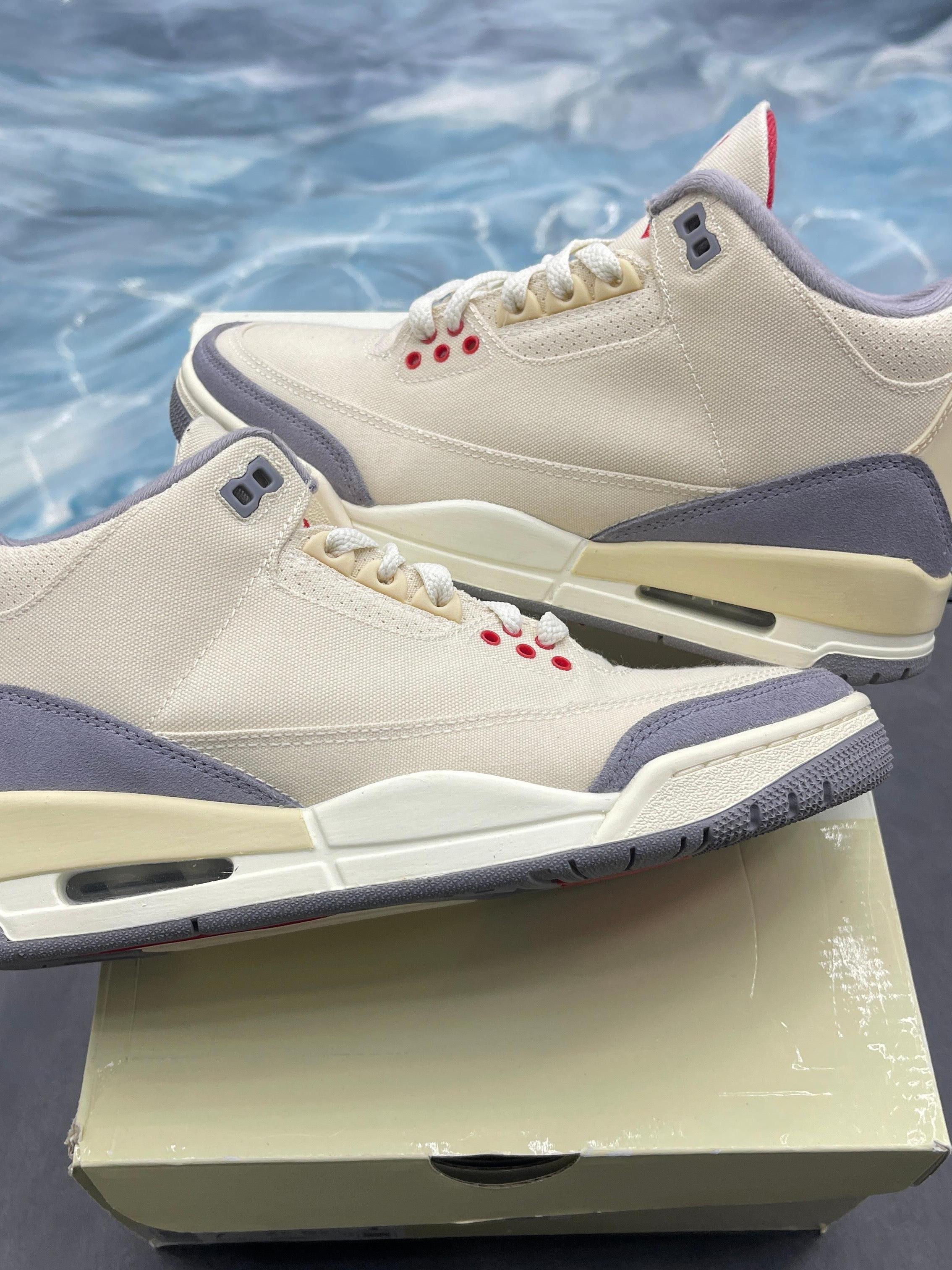 Pre-owned Jordan 3 Retro Muslin sneakers, size 7, with cream canvas uppers, grey suede accents, and red eyelets.