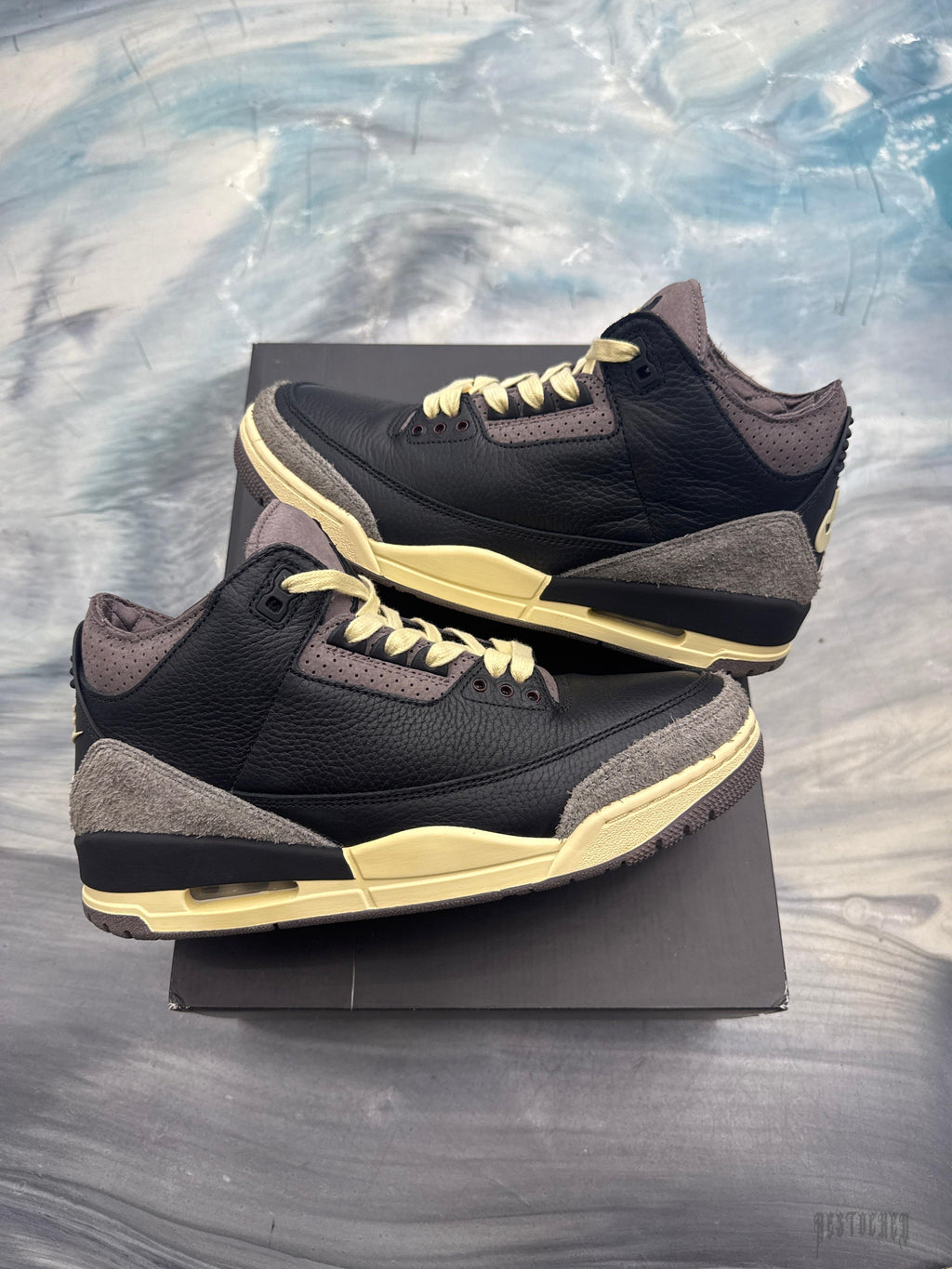 Pre-owned JORDAN 3 RETRO OG SP A MA MANIERE sneakers, black leather with grey suede accents and cream soles.