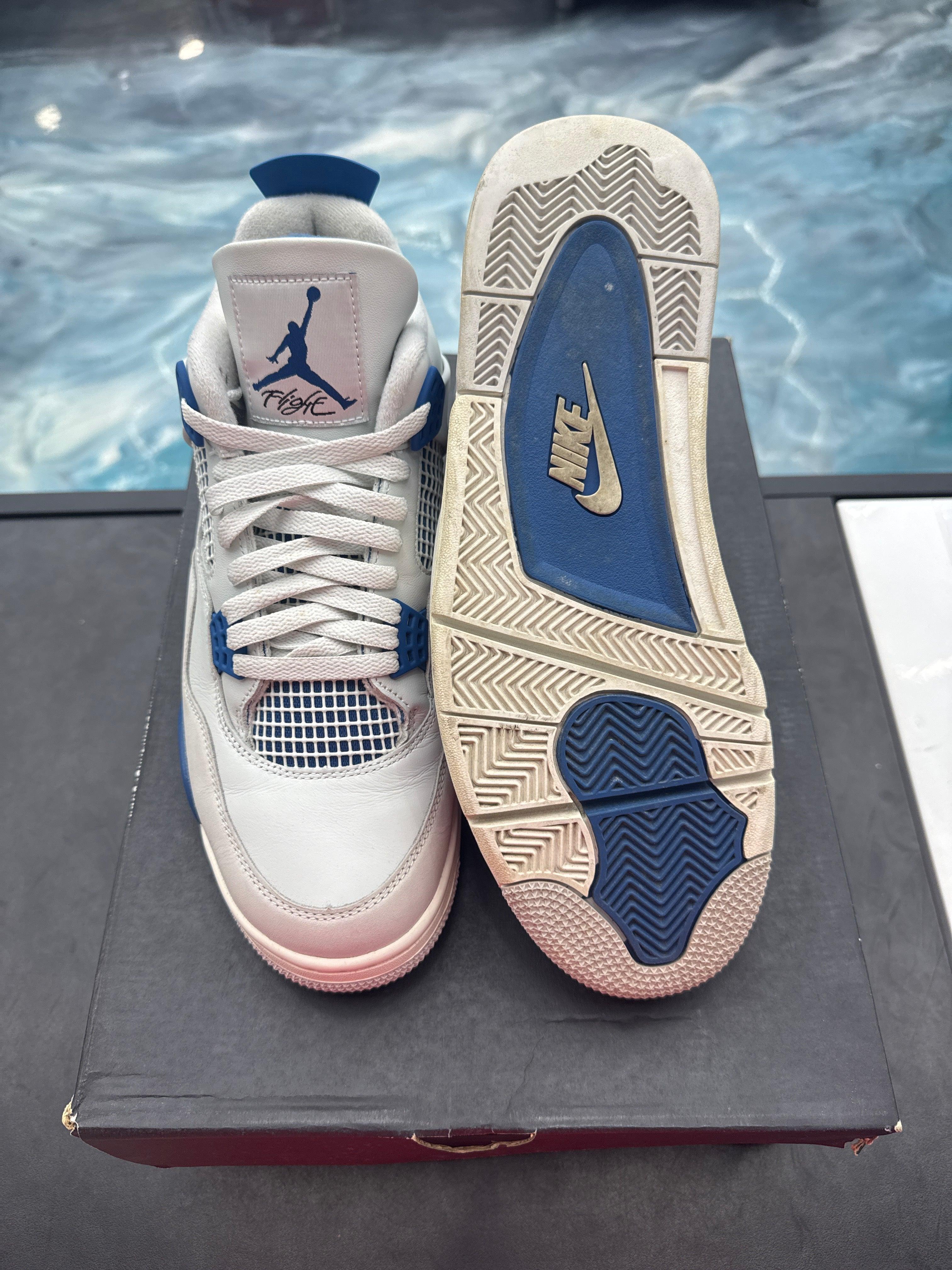 JORDAN 4 RETRO MILITARY BLUE PRE OWNED SIZE 11.5 REP BOX, white leather sneakers with blue accents.