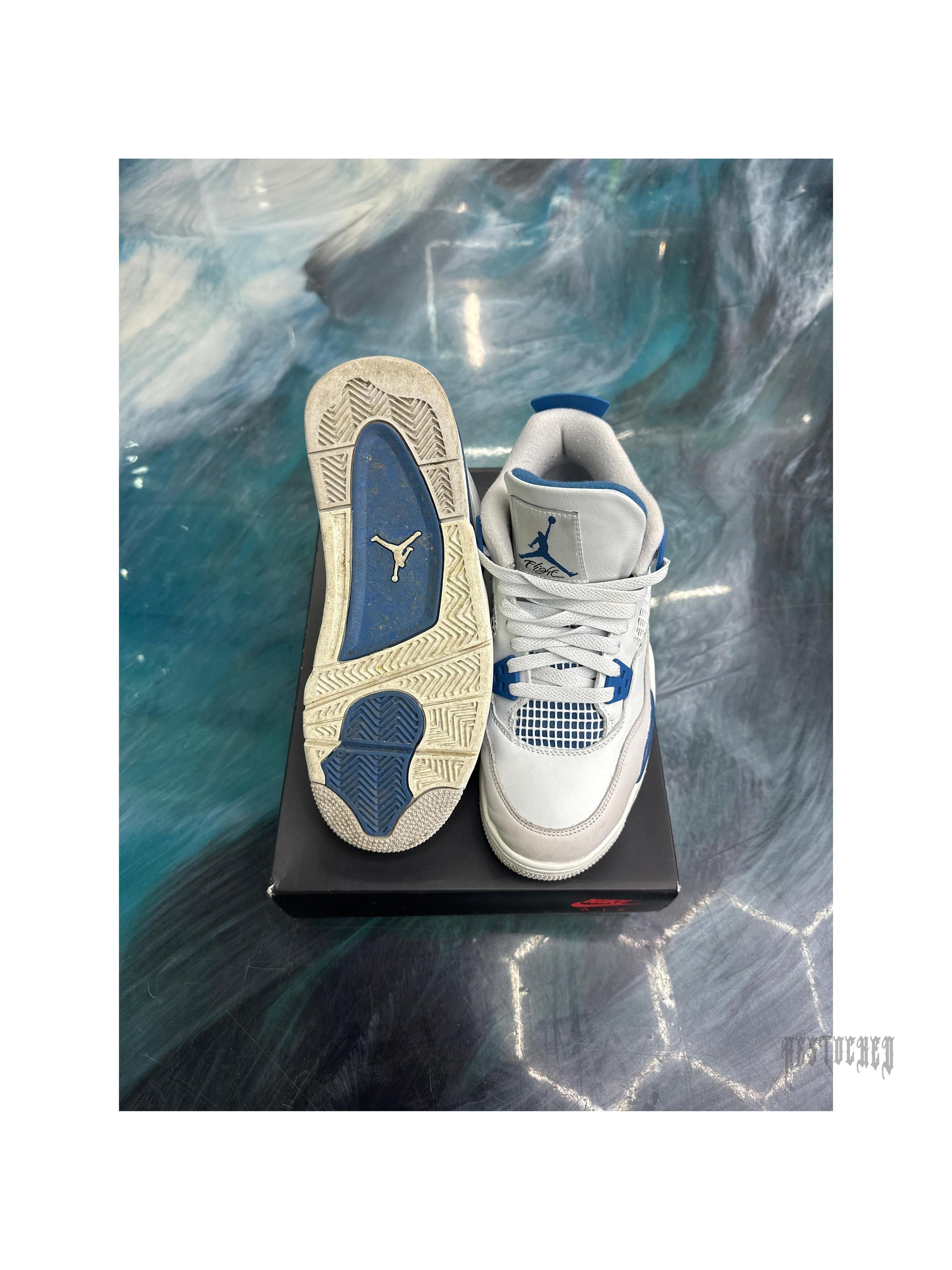 Pre-owned Jordan 4 Retro Military Blue sneakers, white leather with blue accents, size 6.5Y.